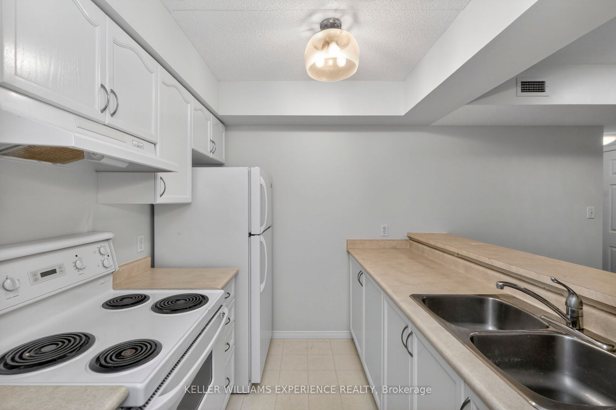 Unit 208 - 107 Bond Street, Orillia 4