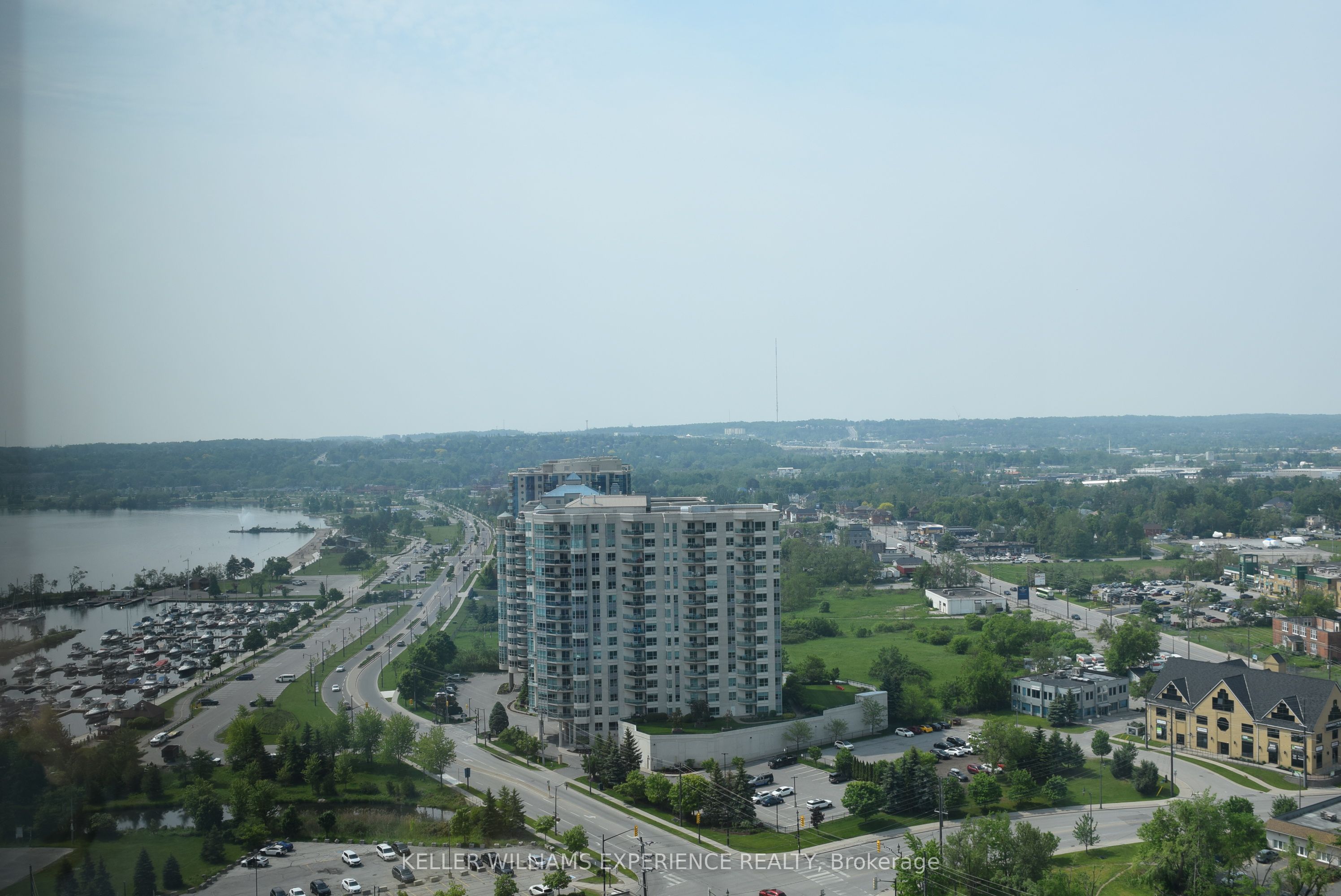 Unit 1901 - 39 Mary Street, Barrie 2