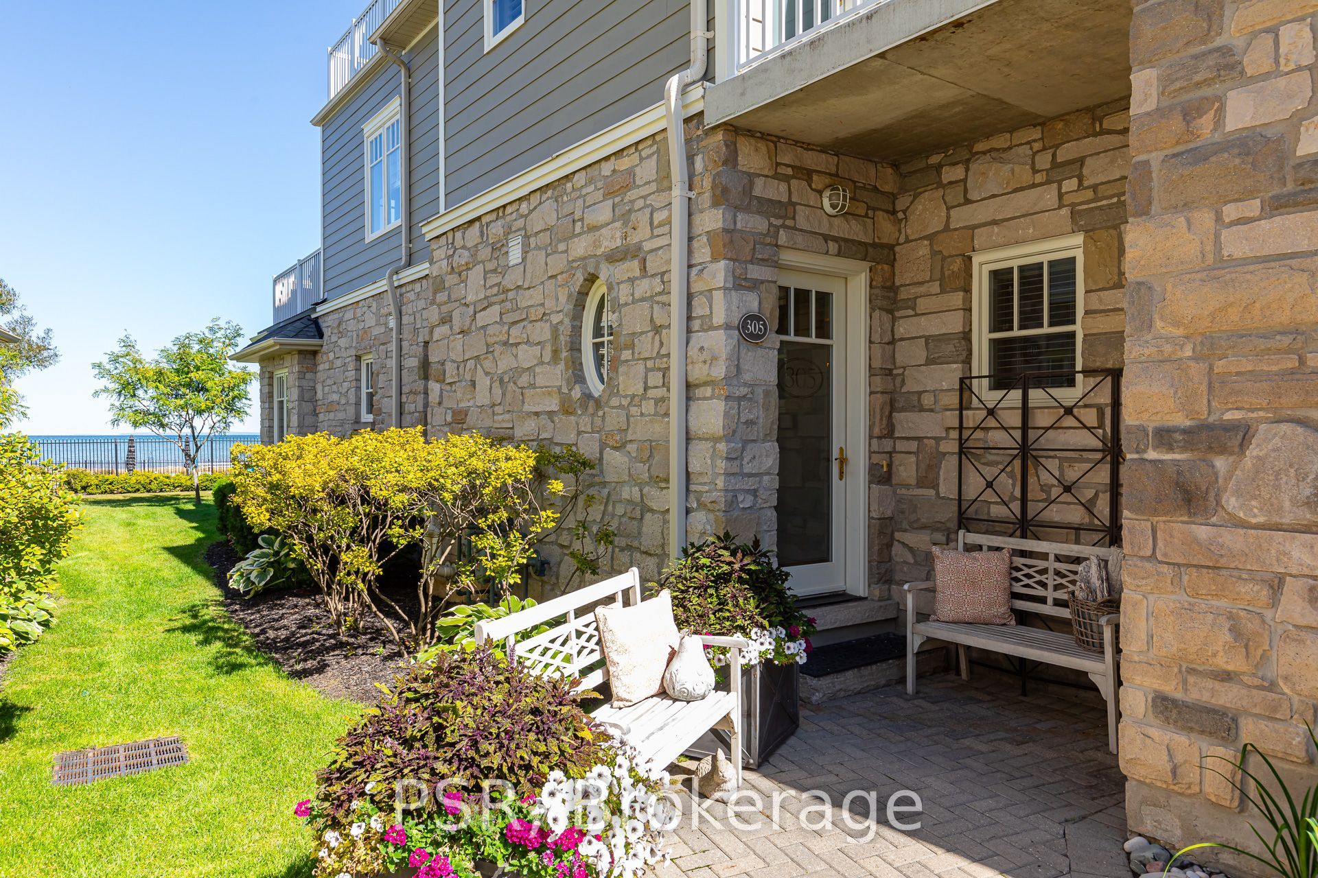 Unit 305 - 40 Trott Boulevard, Collingwood 4