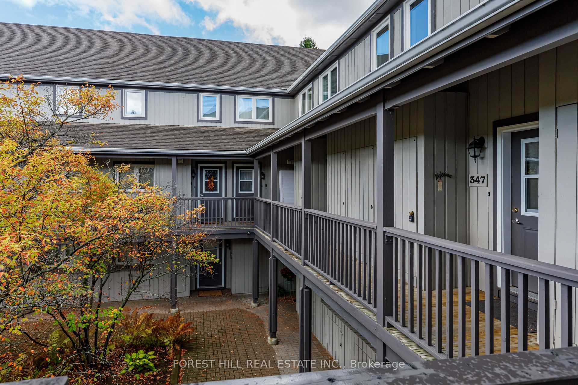 348 Mariners Way, Collingwood 4