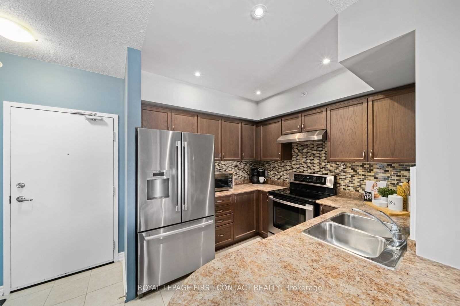 Unit 410 - 39 FERNDALE Drive S, Barrie 2