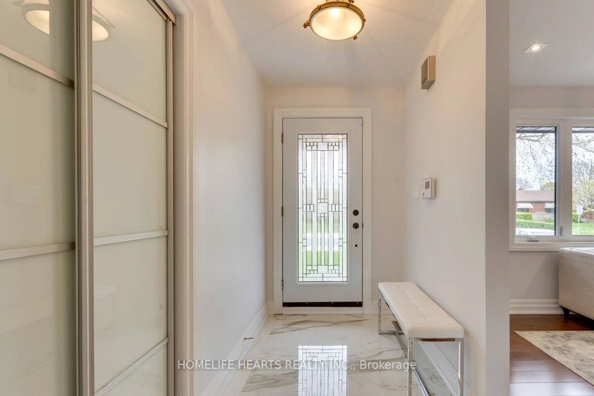 730 Drury Lane, Burlington 2