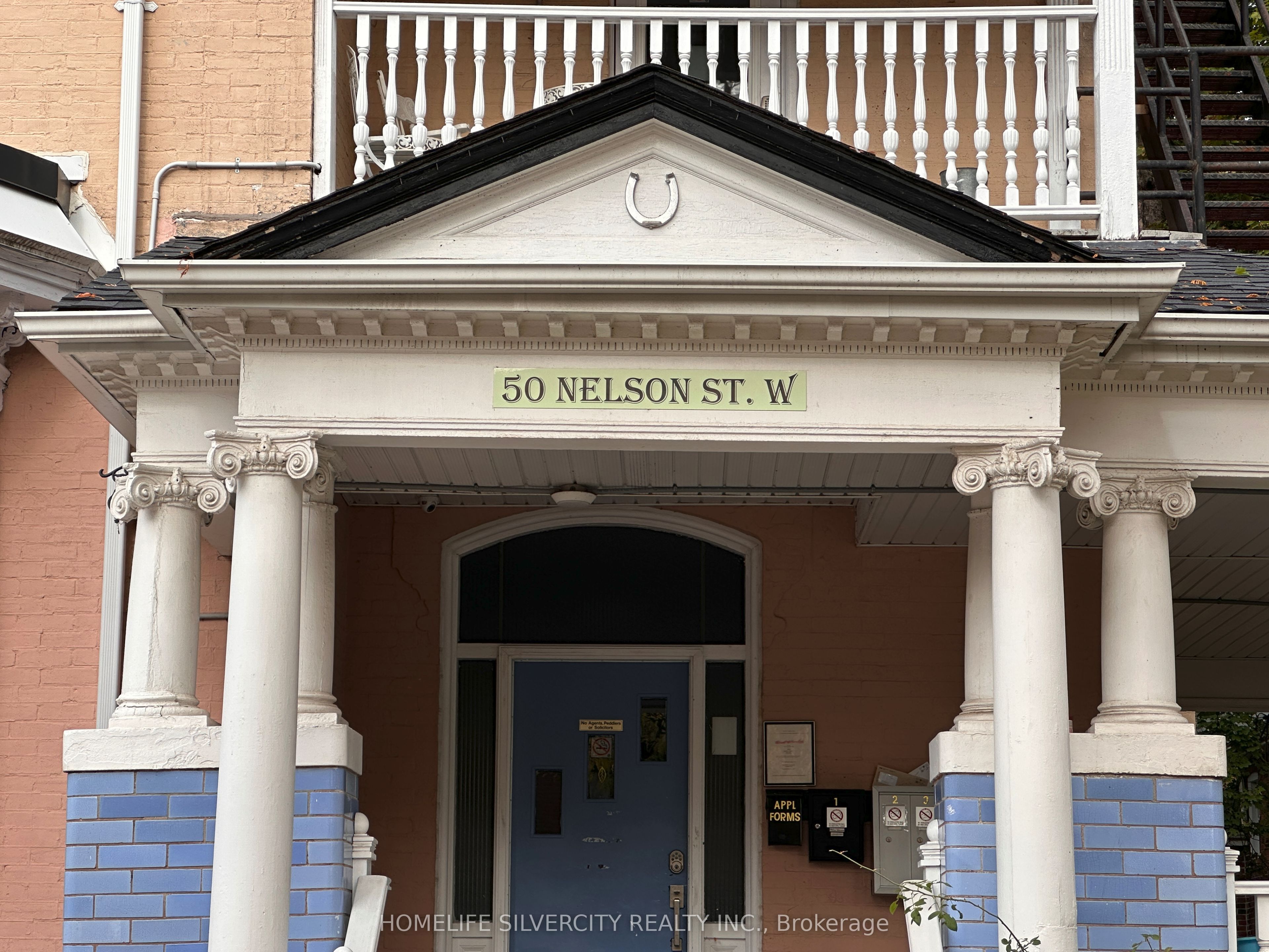 Unit 4 - 50 Nelson Street W, Brampton 2