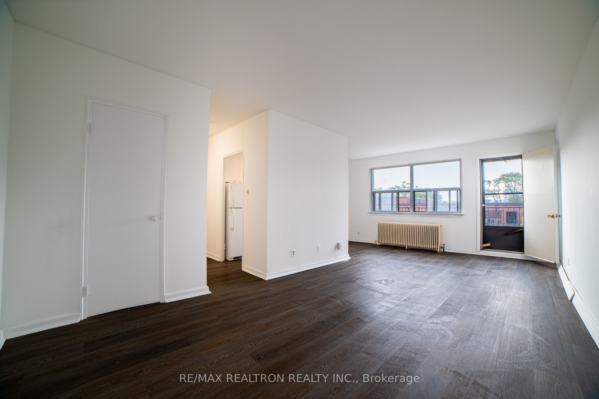 Unit 303 - 2519 Lake Shore Boulevard W, Etobicoke 4
