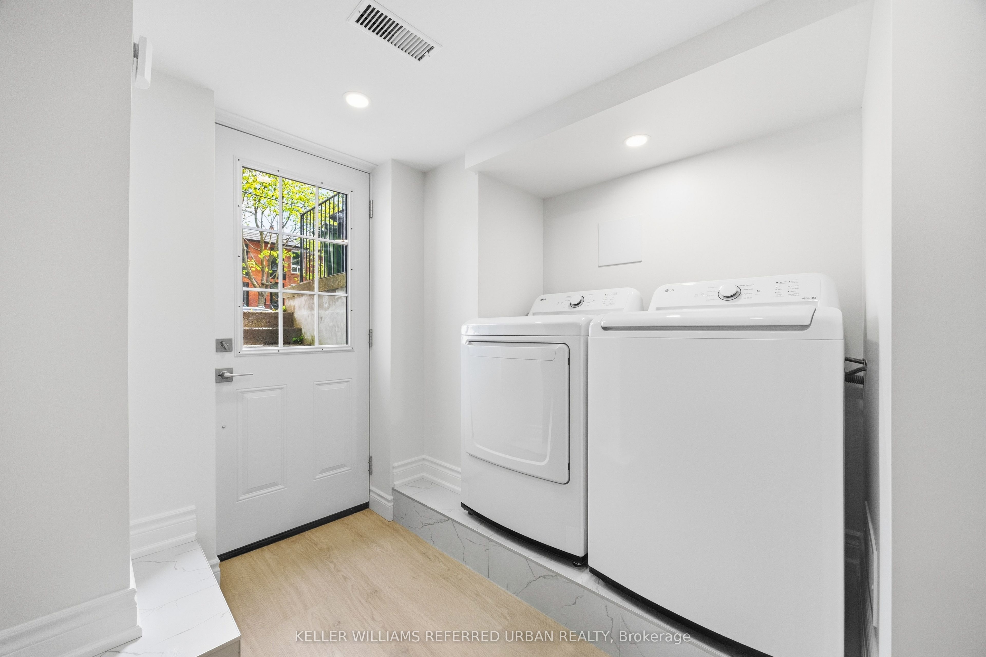 Unit Basement - 54 Gwynne Avenue, Toronto 2