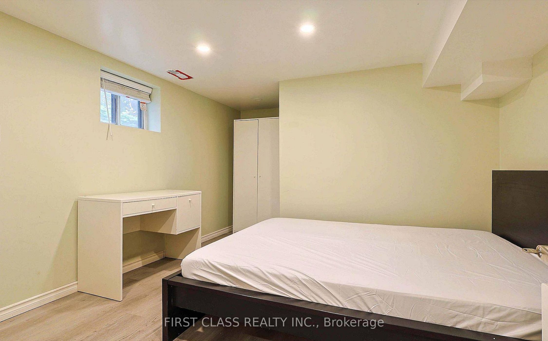 Unit Lower - 76 Macdonald Street, Etobicoke 5