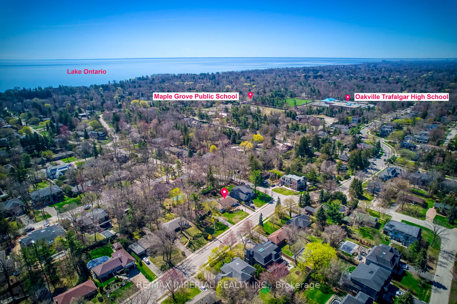 2048 Devon Road, Oakville 2