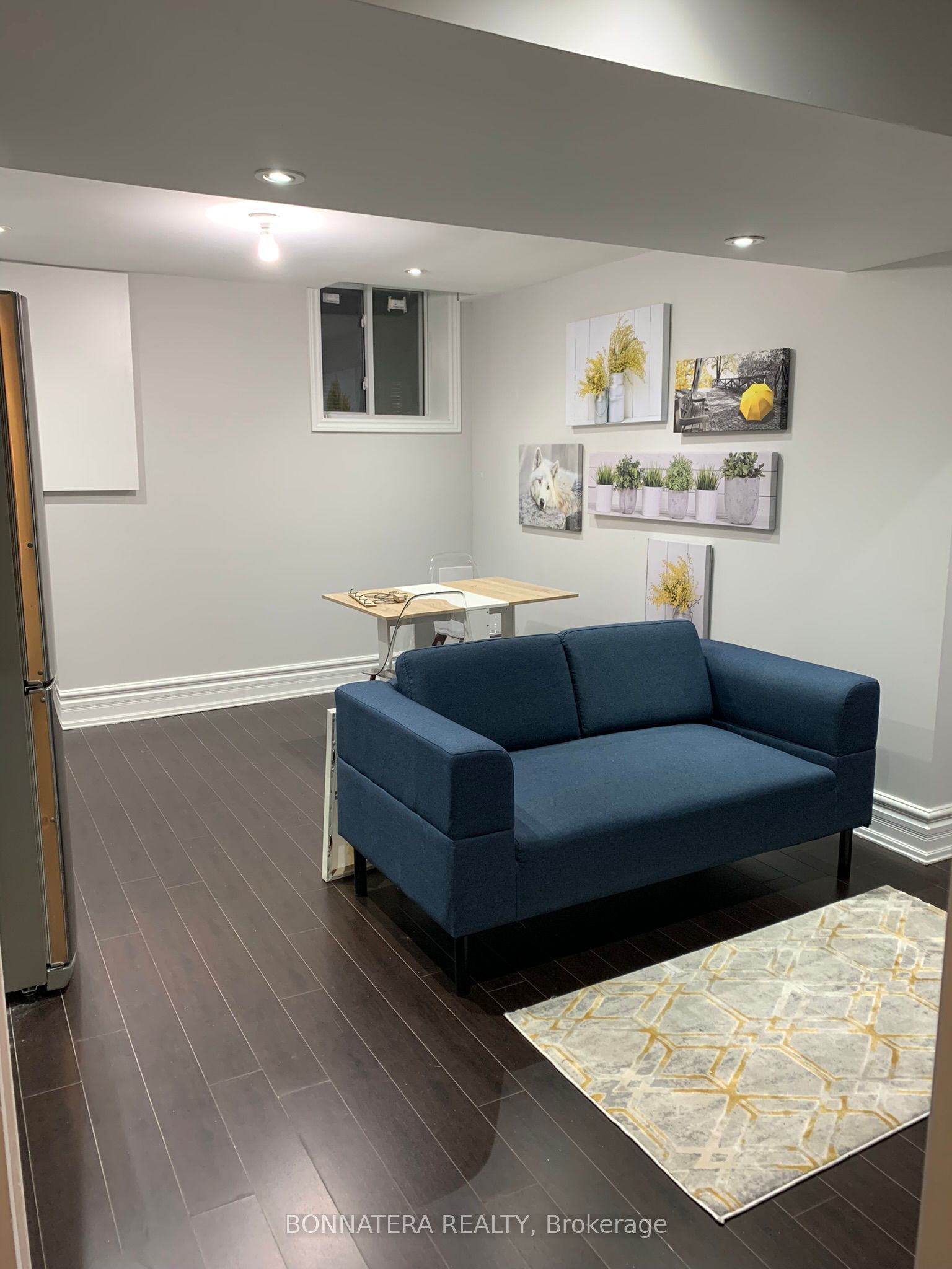 Unit Bsmt - 284 Hickory Circle, Oakville 3