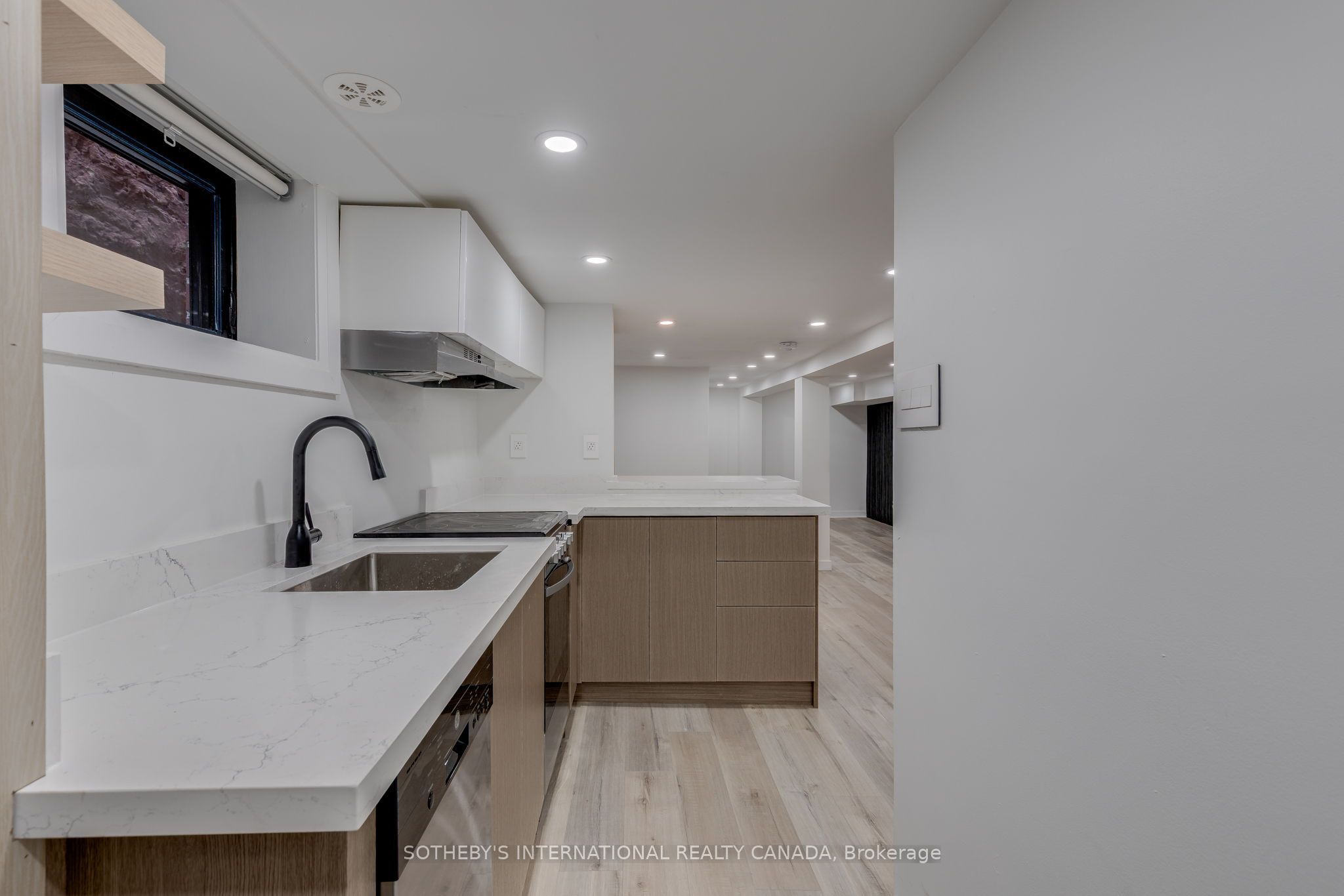 Unit Bsmt - 120 Glenlake Avenue, Toronto 4