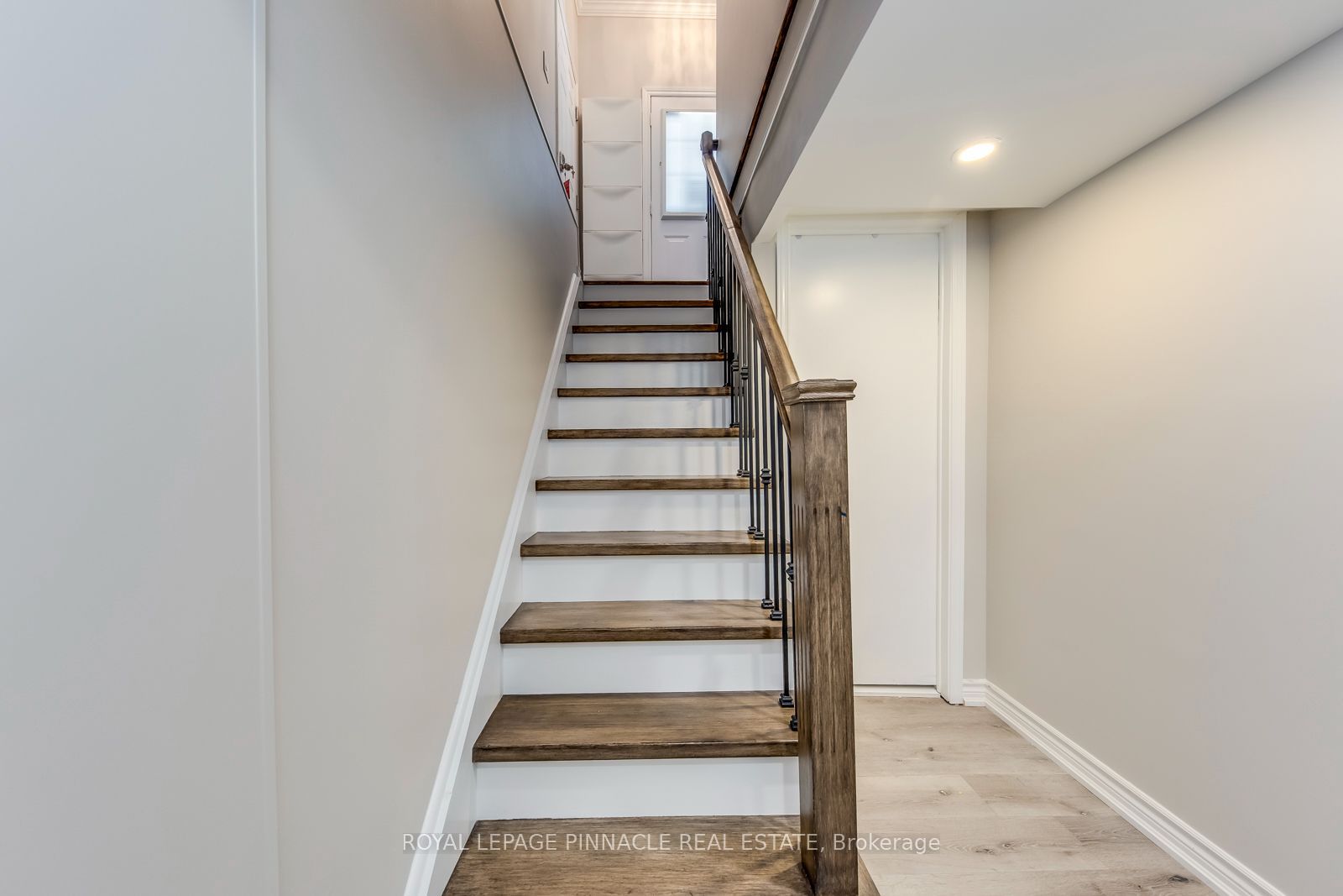 Unit Lower - 1292 Willowbank Trail, Mississauga 4