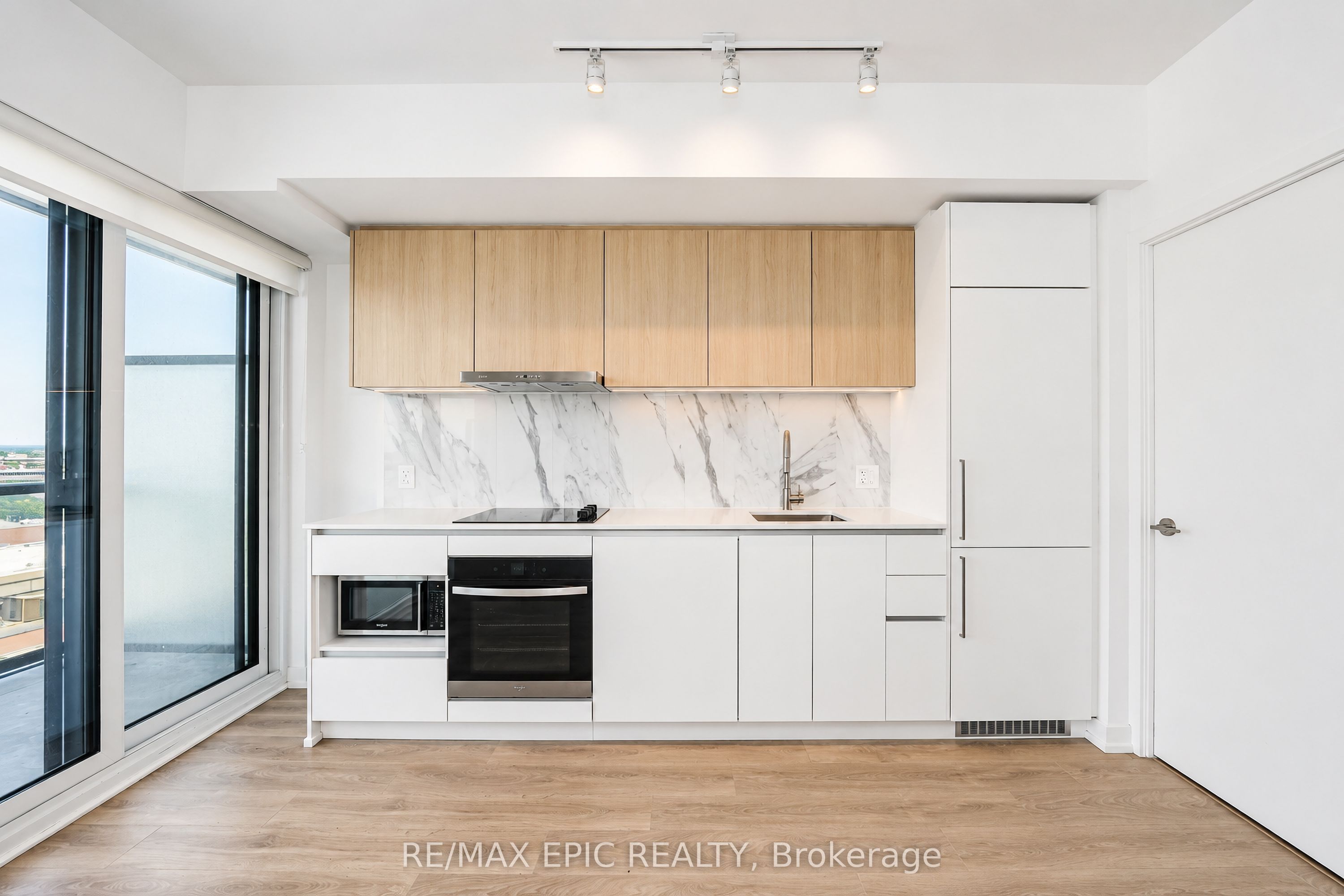 Unit 928 - 1100 Sheppard Street W, North York 5