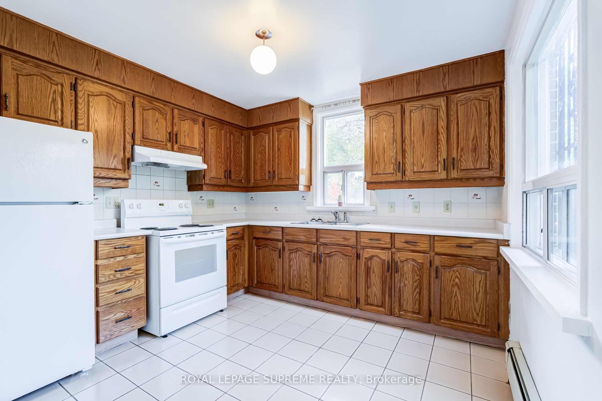 Unit 2 - 143 Connolly Street, Toronto 5