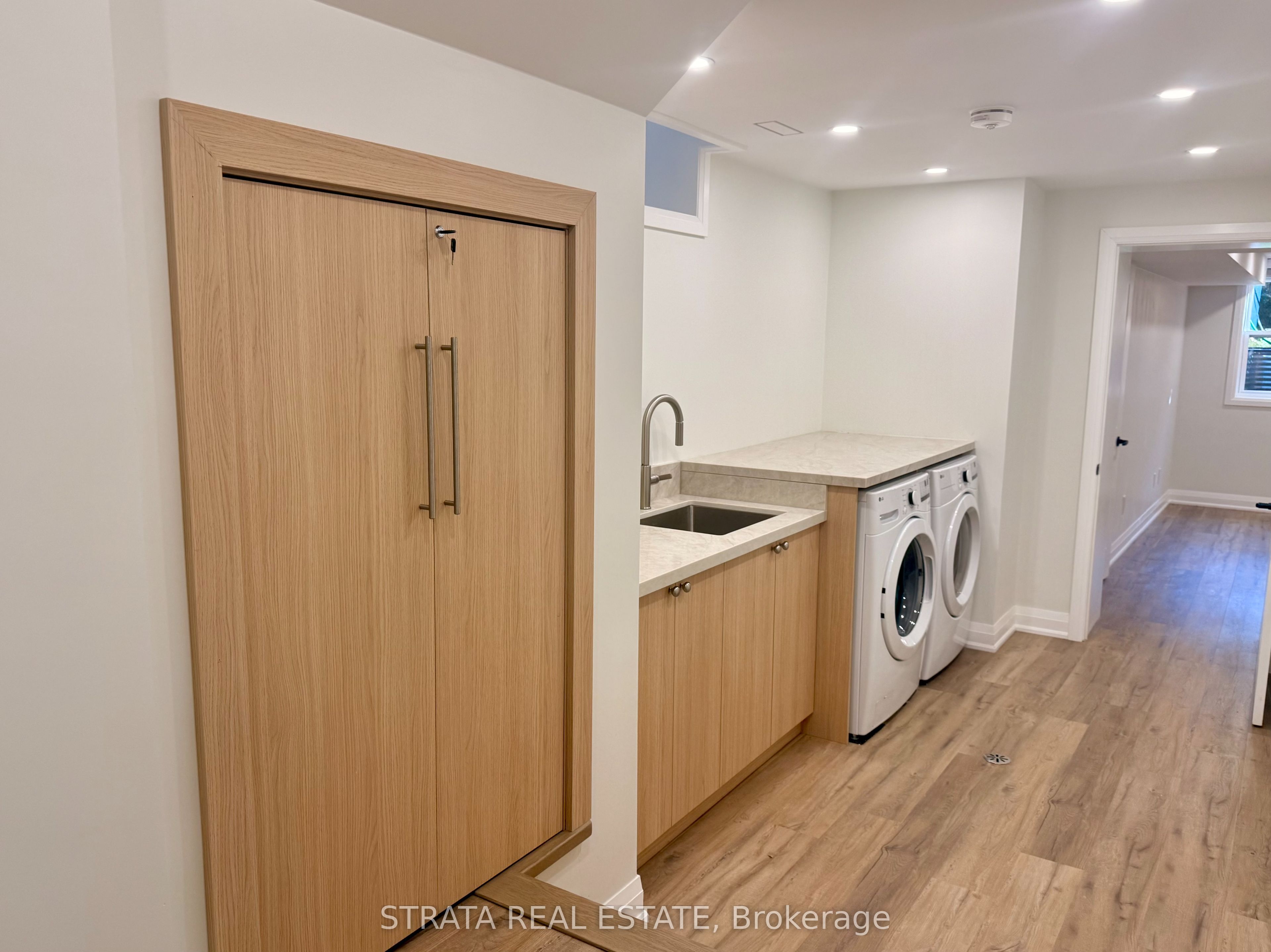 277 Kennedy Avenue, Toronto 3