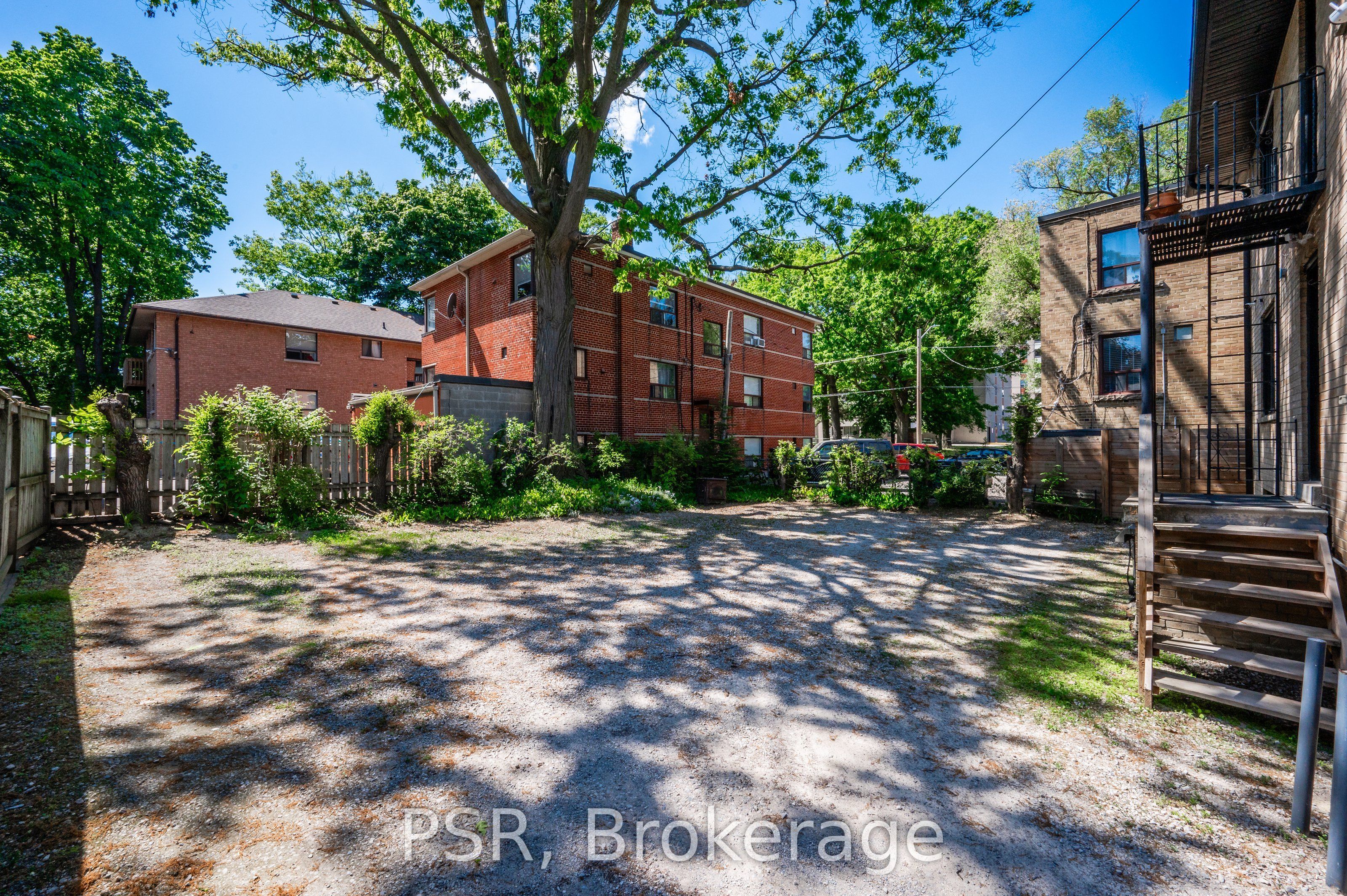 Unit Lower A - 76 Thirty Fifth Street N, Etobicoke 5