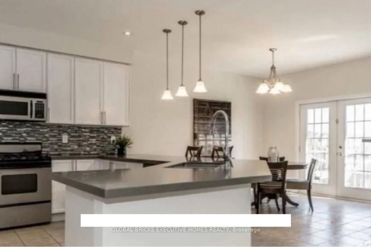 5847 Summerside Drive, Mississauga 4