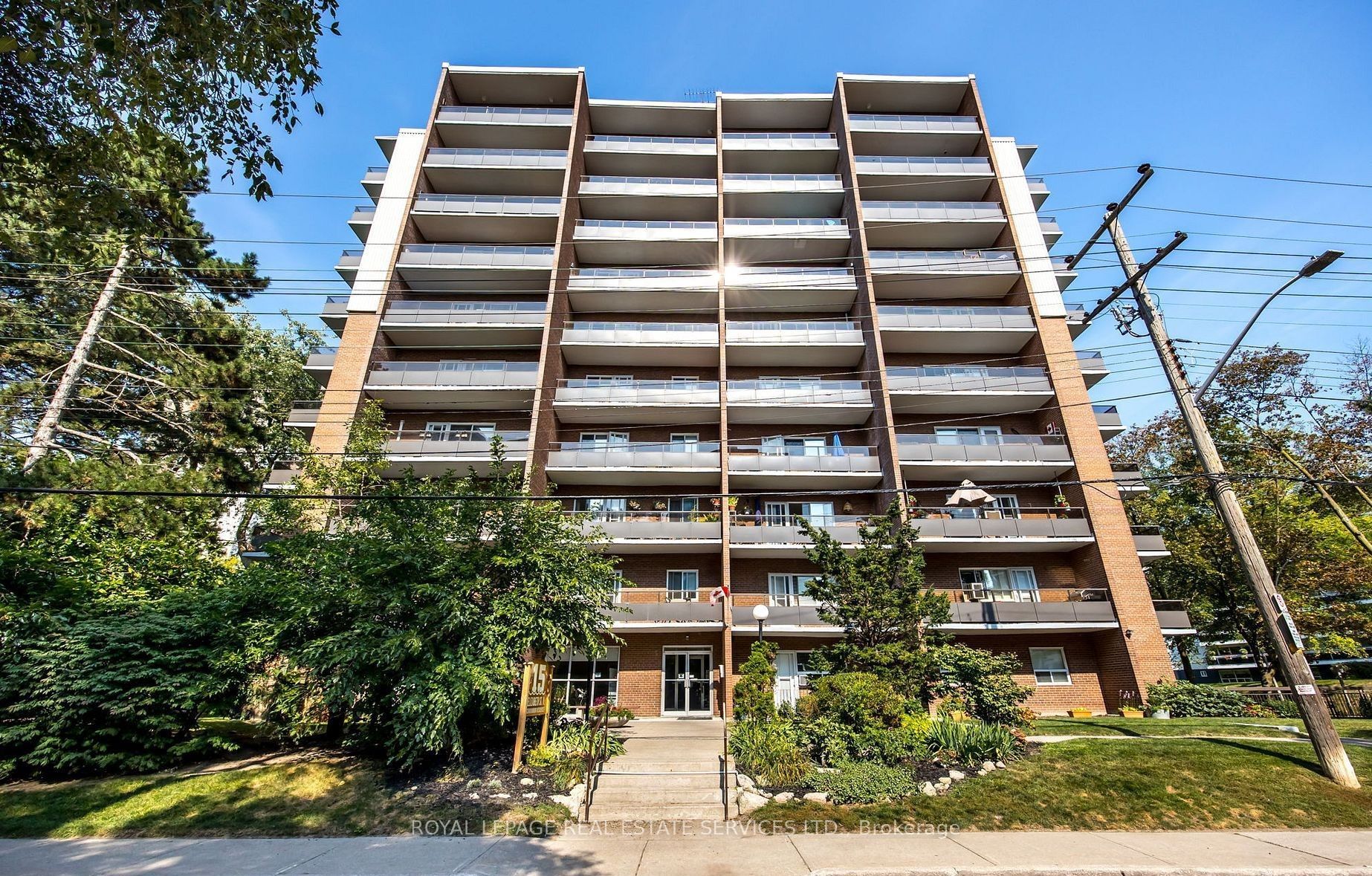 Unit 203 - 15 Elizabeth Street N, Mississauga 2