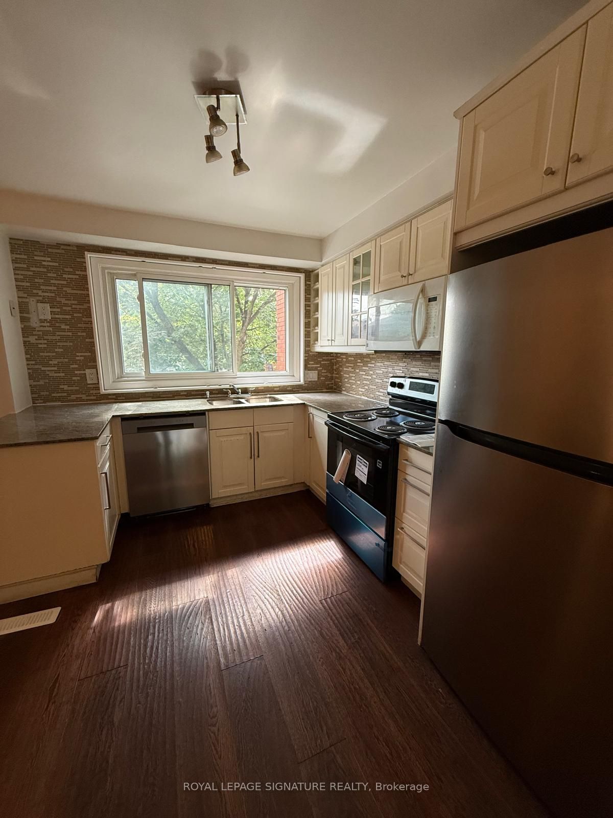 Unit 24 - 4230 Fieldgate Drive, Mississauga 5