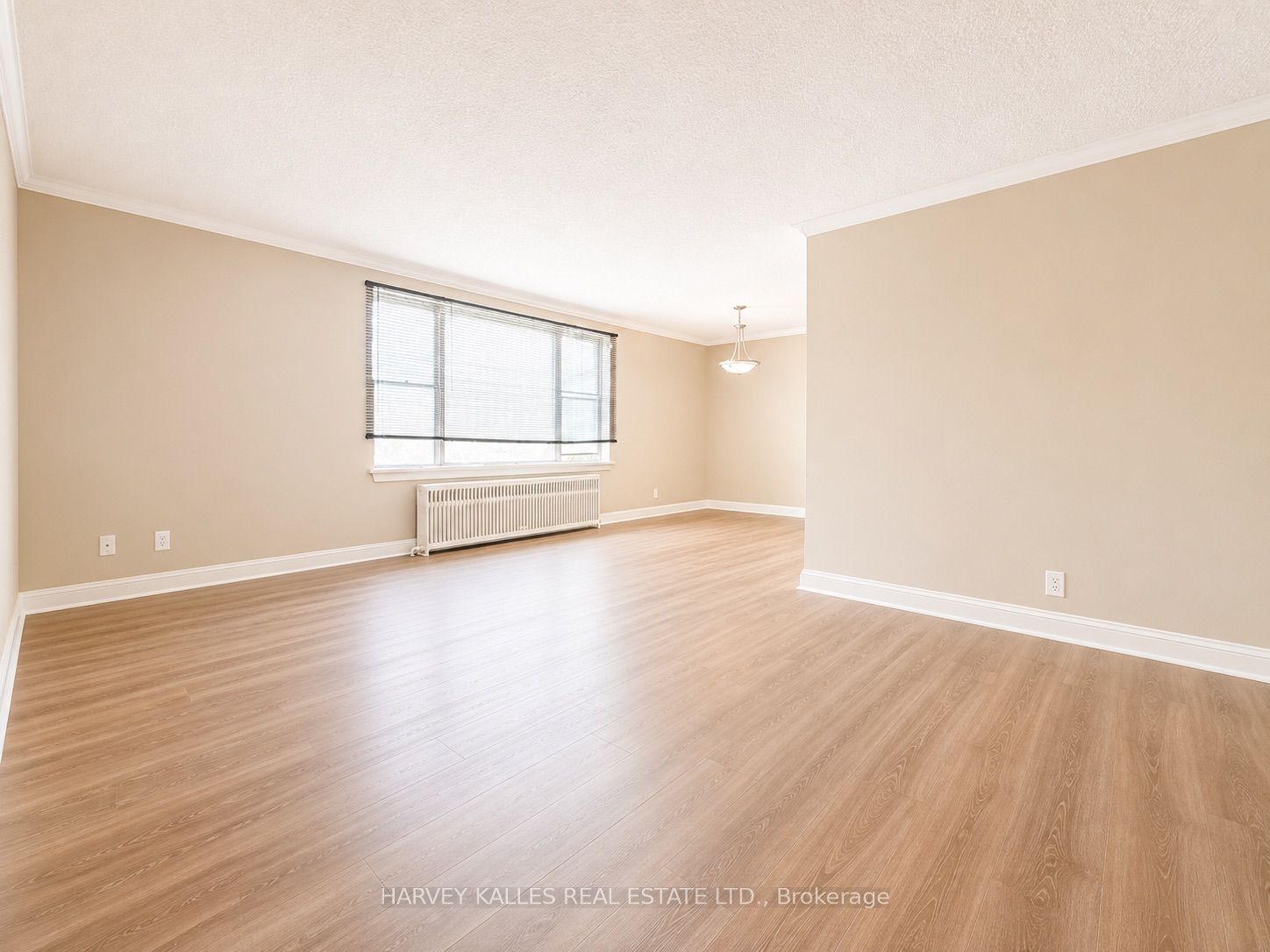 Unit 6 - 88 Trethewey Drive, Toronto 5