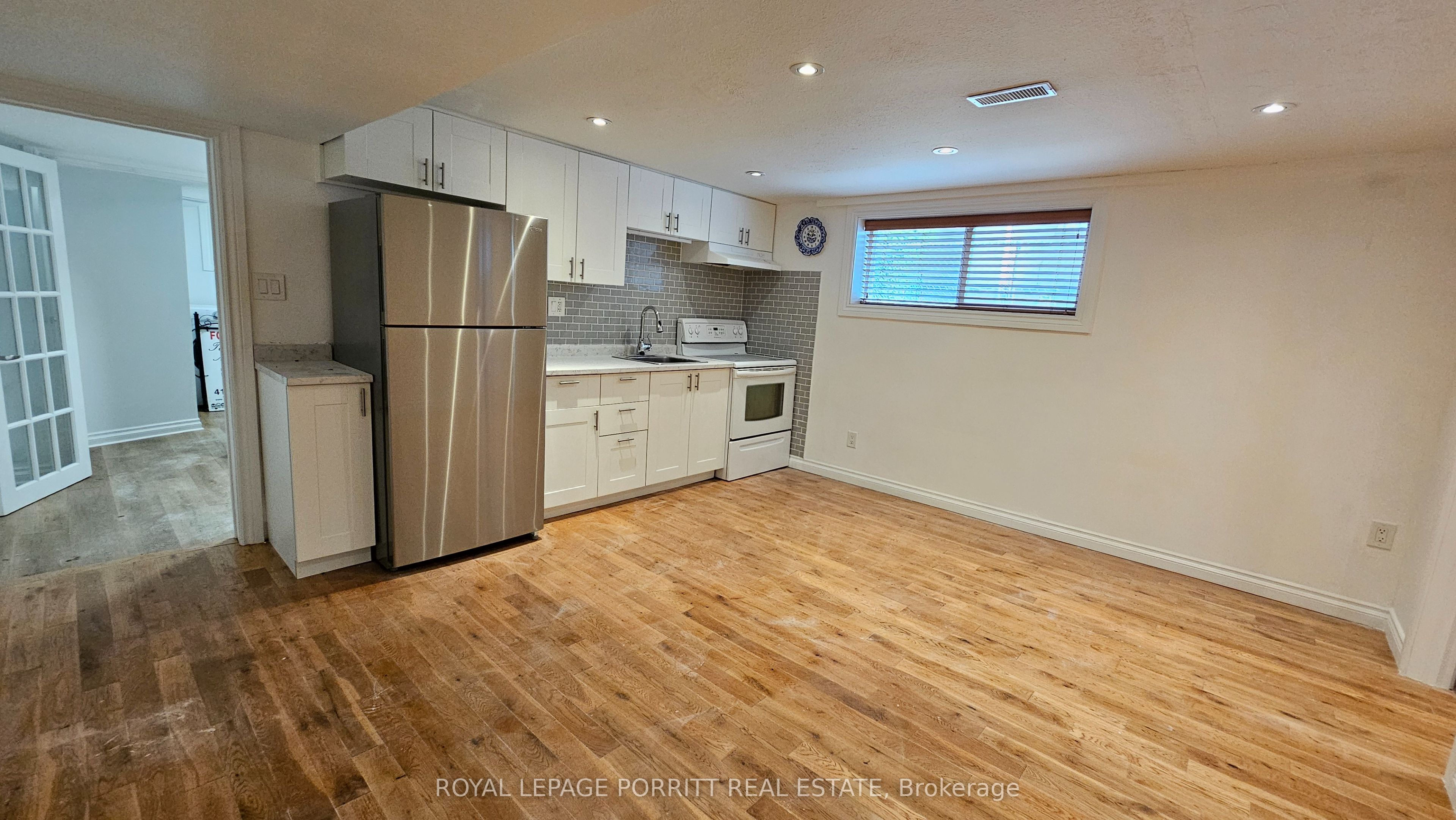 Unit B - 273 Delta Street, Etobicoke 4