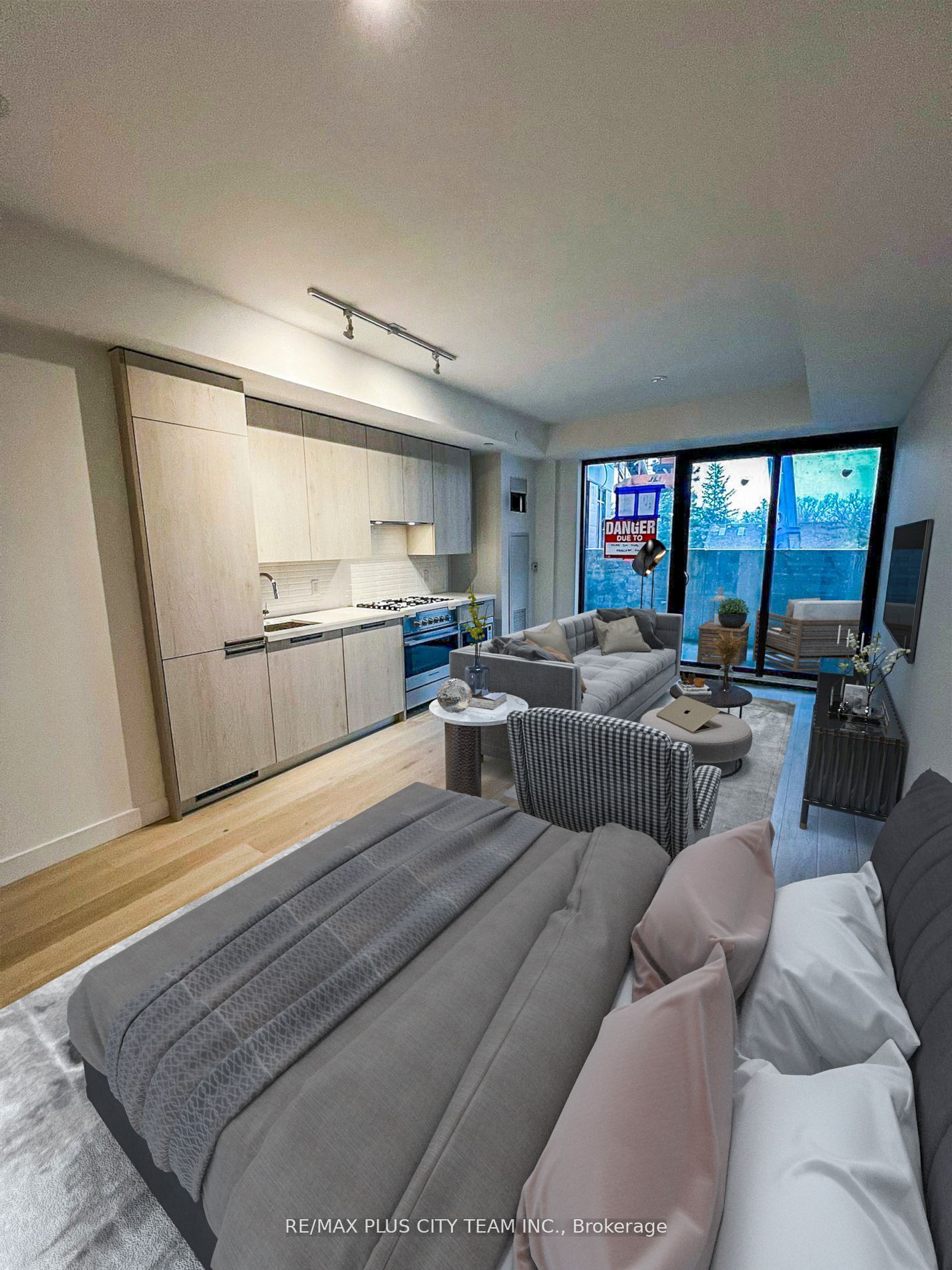 Unit 316 - 160 Kingsway Crescent W, Etobicoke 2