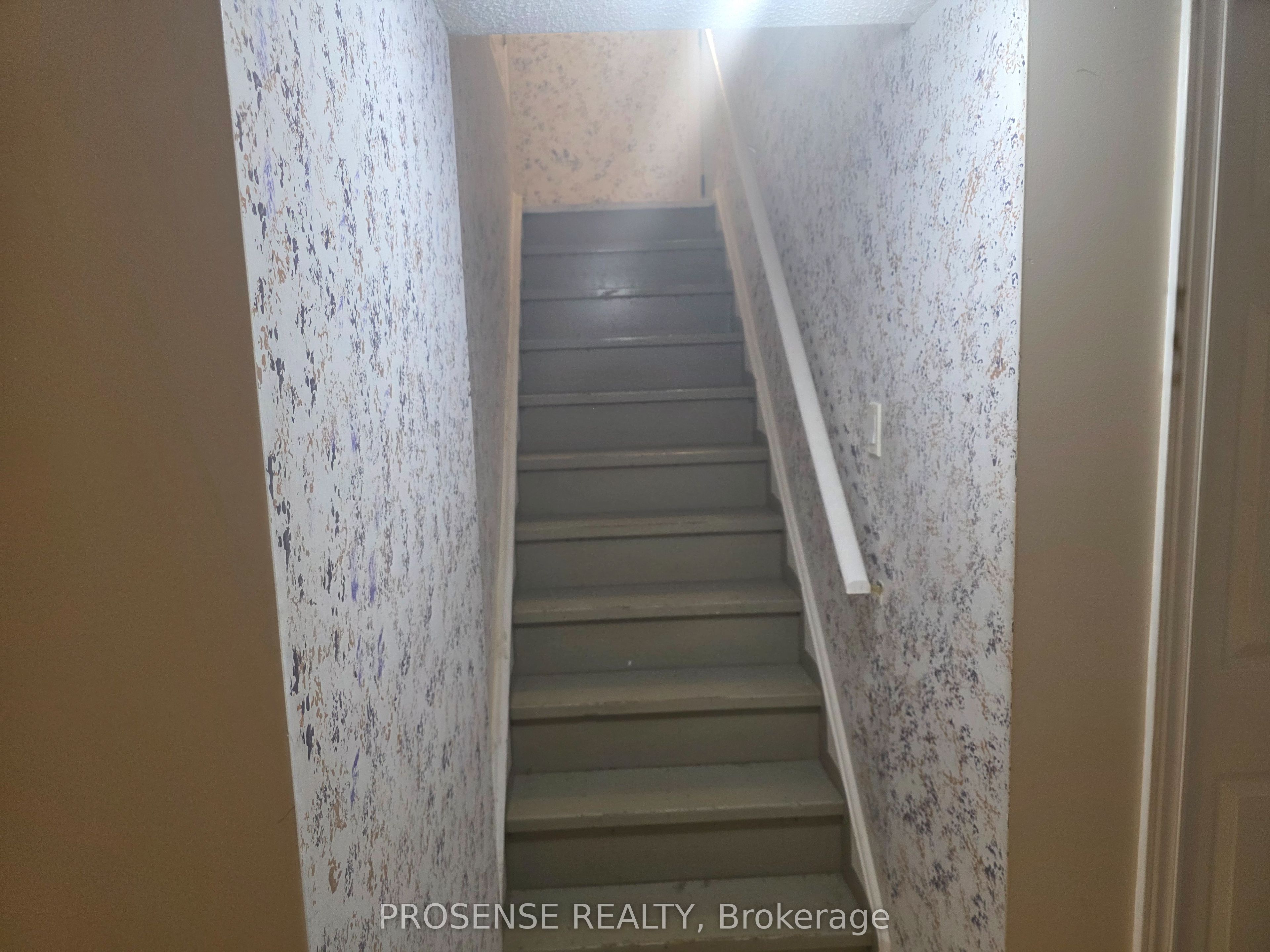Unit Bsmt - 118 Rollingwood Drive, Brampton 4