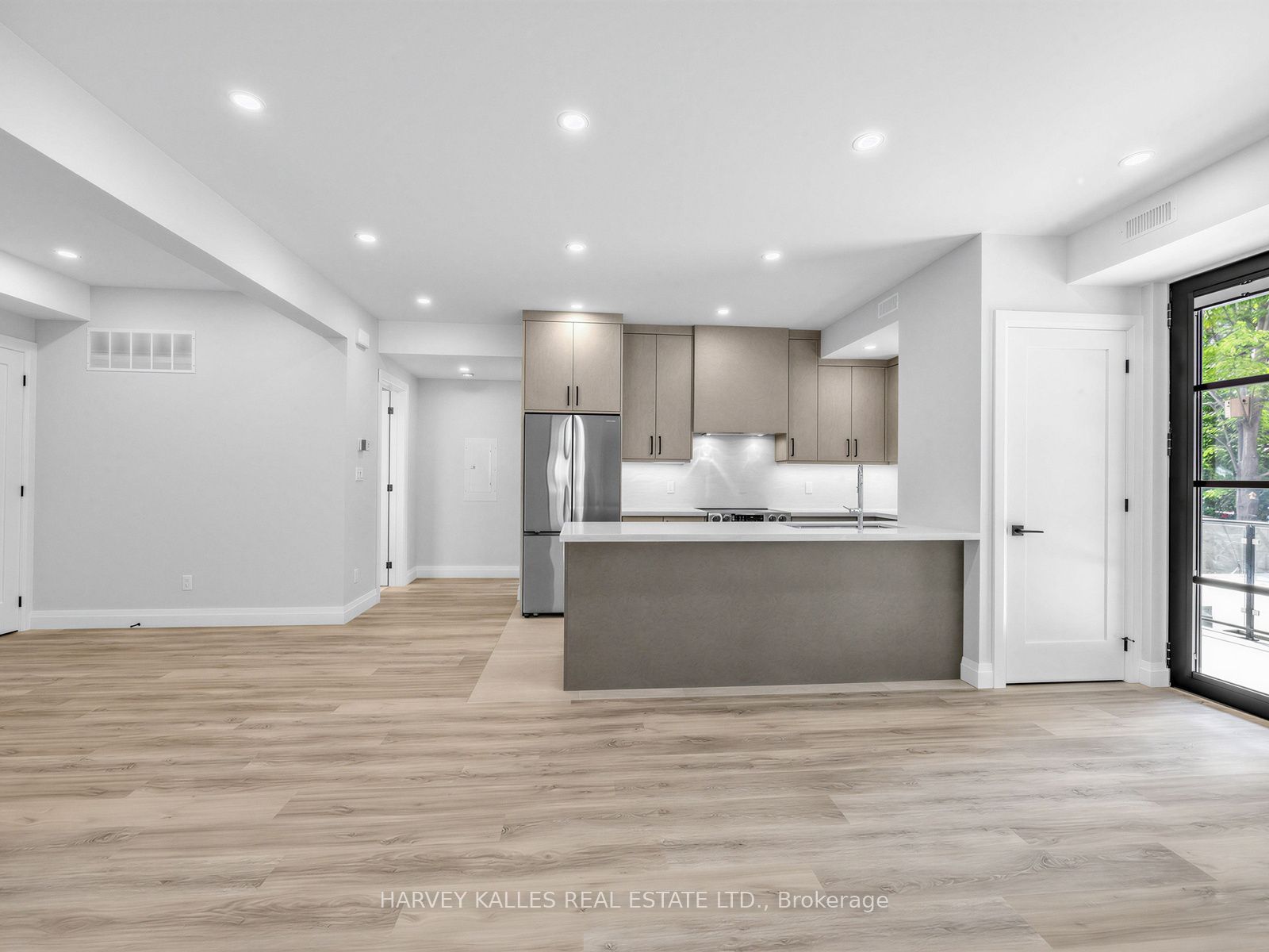 Unit 2 - 102 Shaver Avenue N, Etobicoke 4