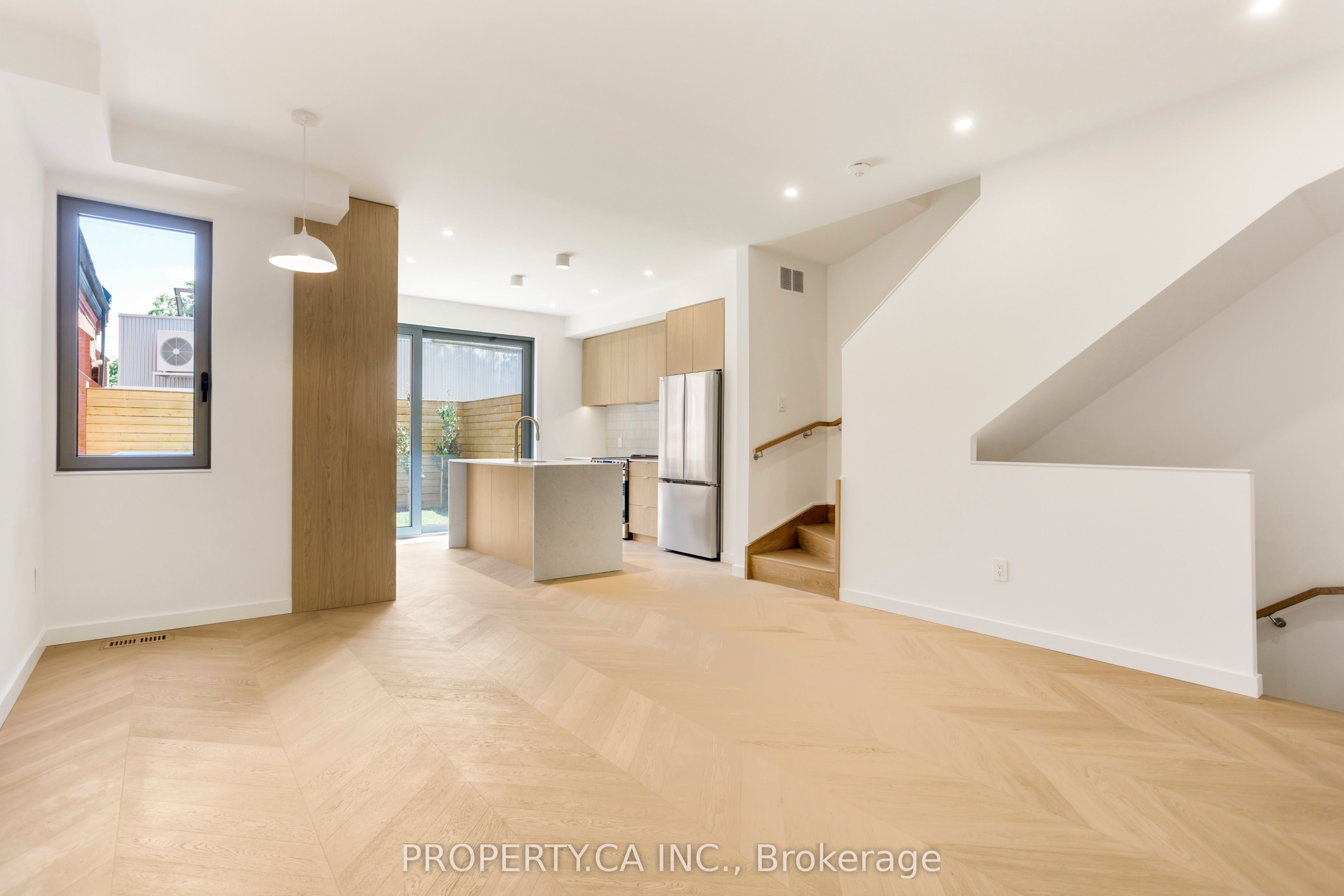 Unit Unit 2 - 301 Keele Street, Toronto 2