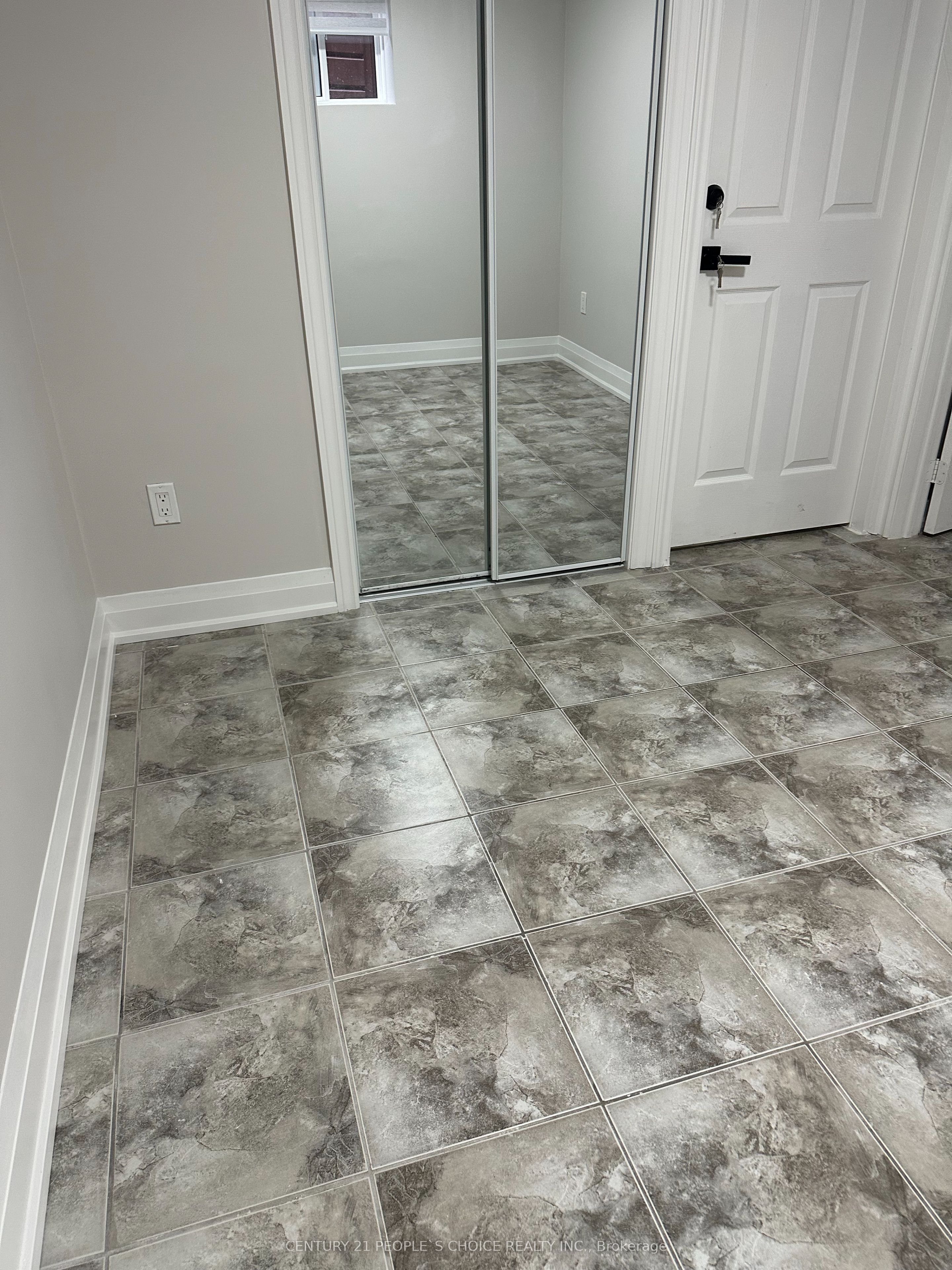 Unit Lower - 72 Cathcart Crescent, Brampton 3