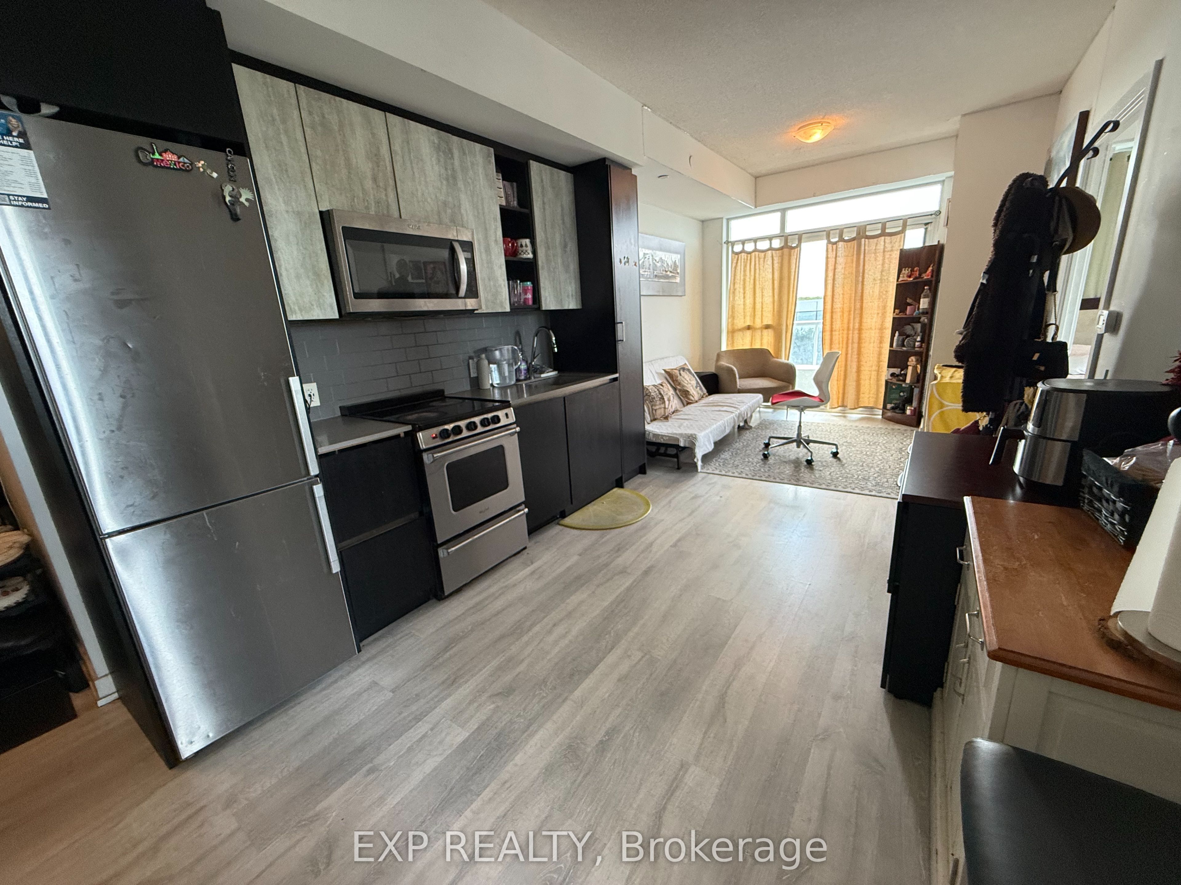 Unit 1410 - 251 Manitoba Street, Etobicoke 3