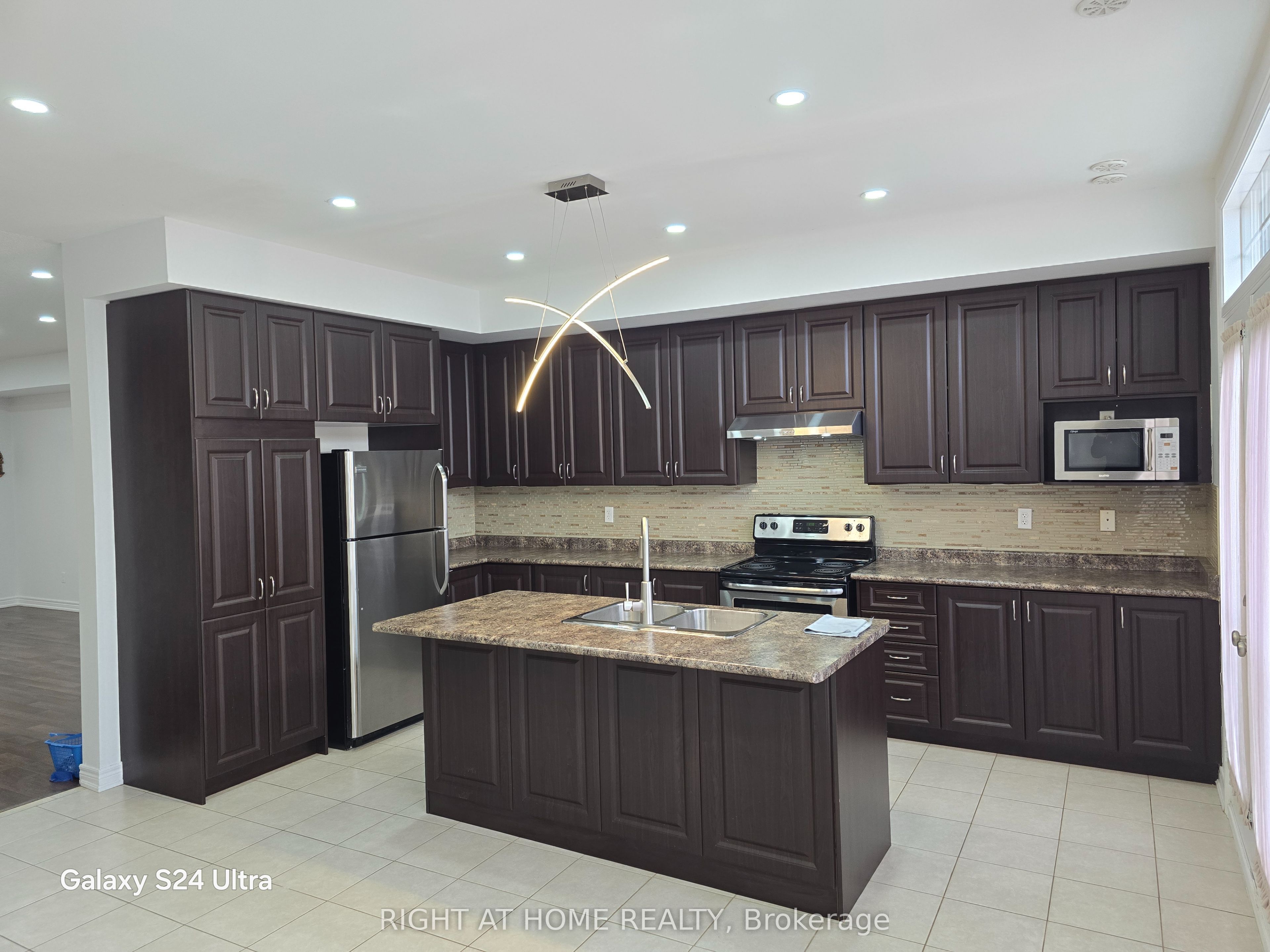 Unit 2 - 149 Inspire Blvd. Boulevard, Brampton 2