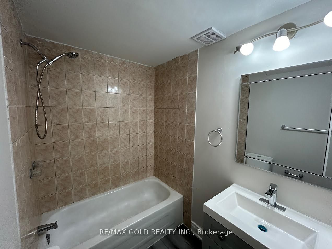 Unit Bsmt - 1028 Fernandez Drive, Mississauga 5