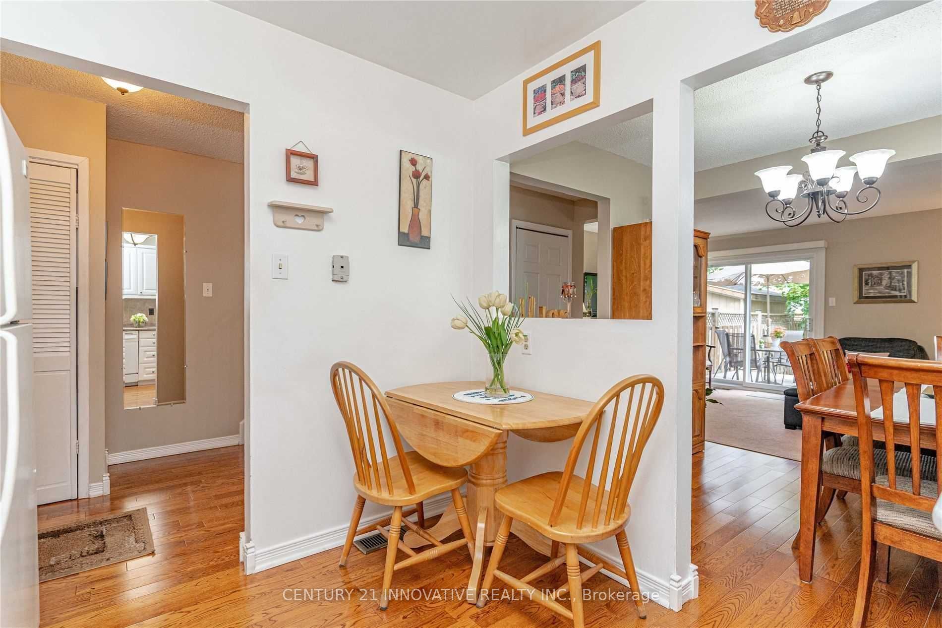 25 Gladstone Square, Brampton 5