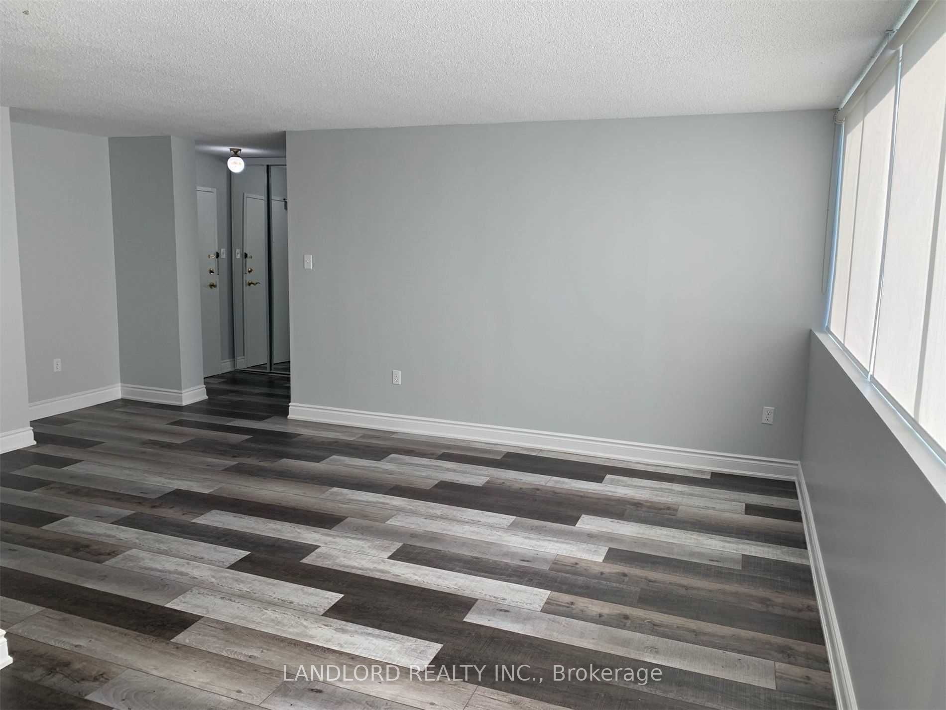 Unit 405 - 3590 Kaneff Crescent, Mississauga 4