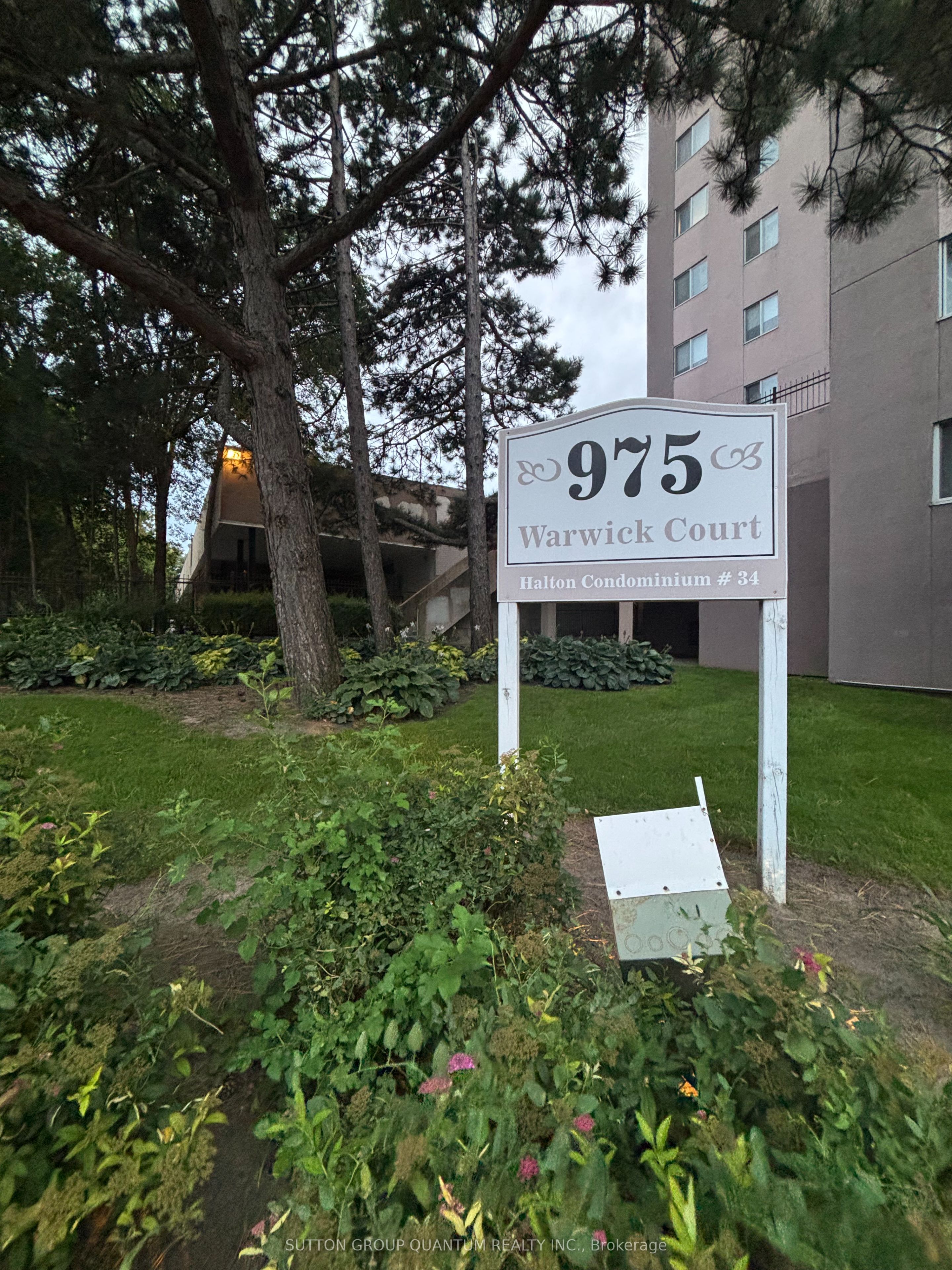 Unit 1210 - 975 Warwick Court, Burlington 2