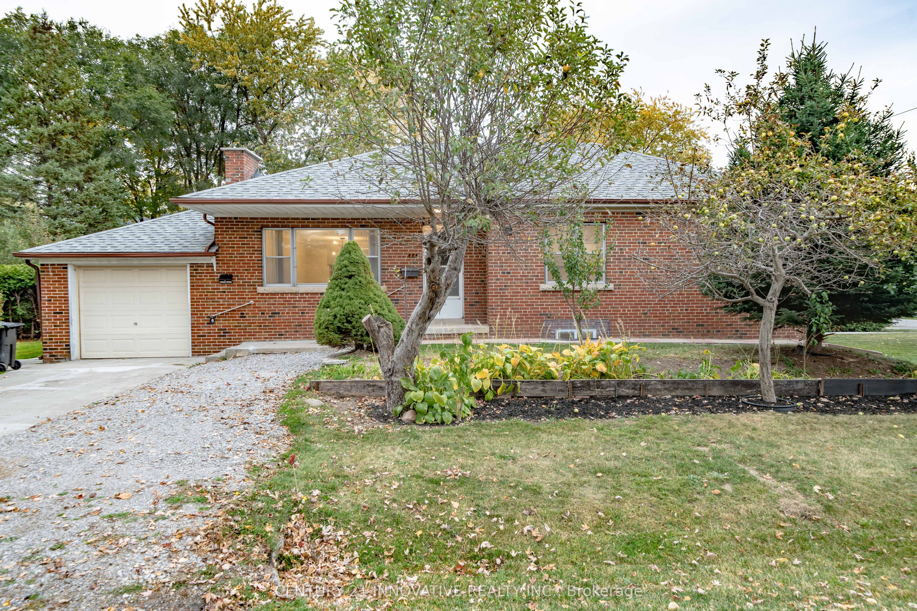 Unit Upper - 22 Carysfort Road, Etobicoke 2