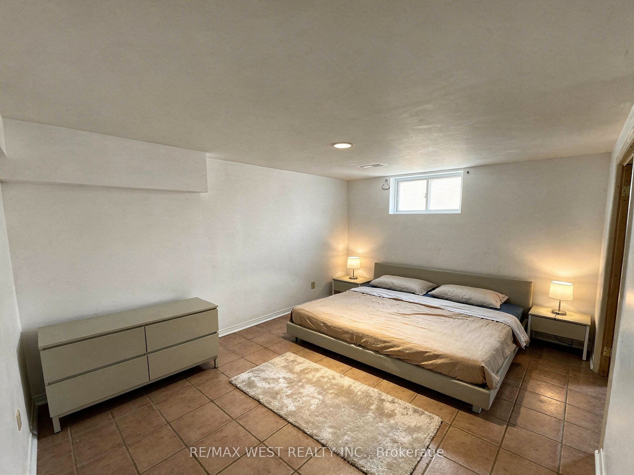 Unit Lower Level - 31 Valencia Crescent, North York 5
