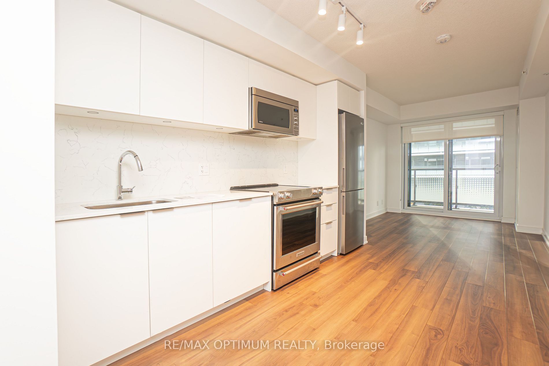 Unit 209 - 30 Samuel Wood Way, Etobicoke 5