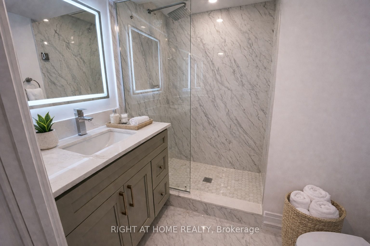 Unit Lower - 3551 Autumnleaf Crescent, Mississauga 4