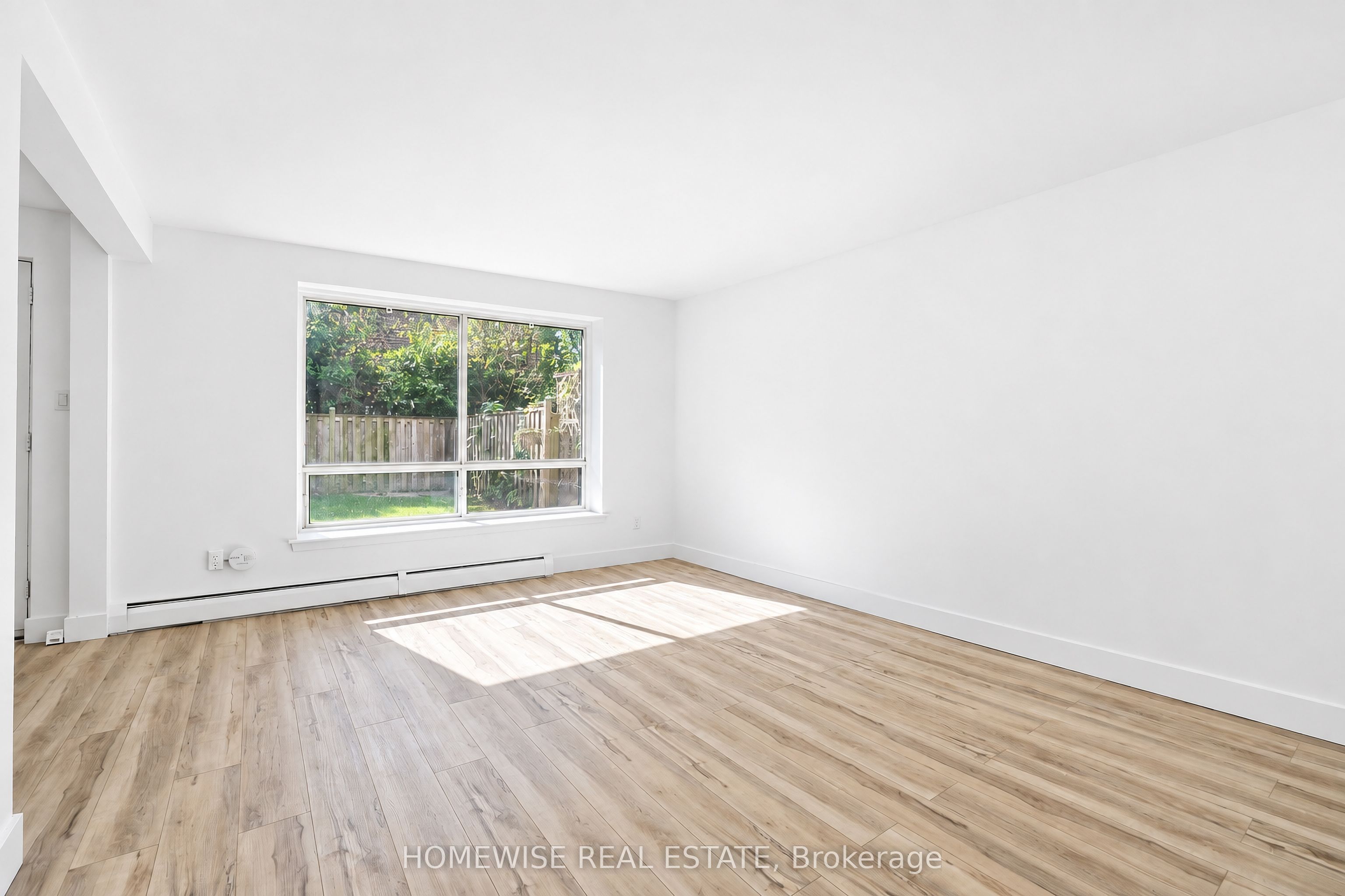 Unit 22 - 35 Swordbill Drive, Etobicoke 3