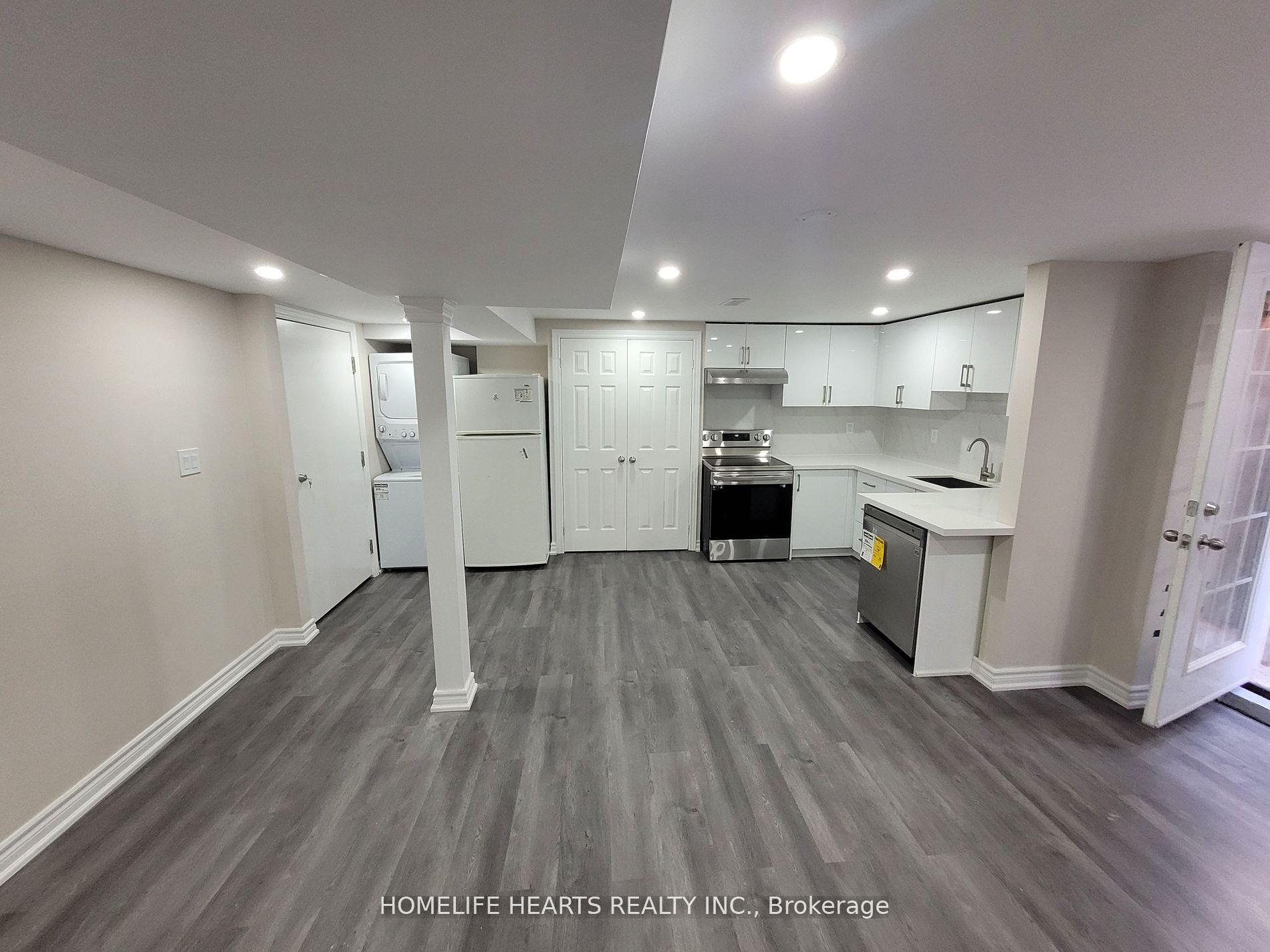 Unit Bsmt - 1107 Thoresby Drive, Oakville 3