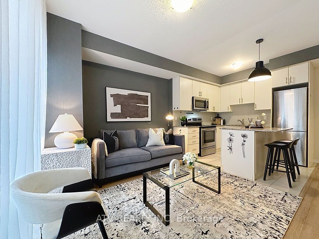 Unit 35 - 26 Fieldway Road, Etobicoke 3