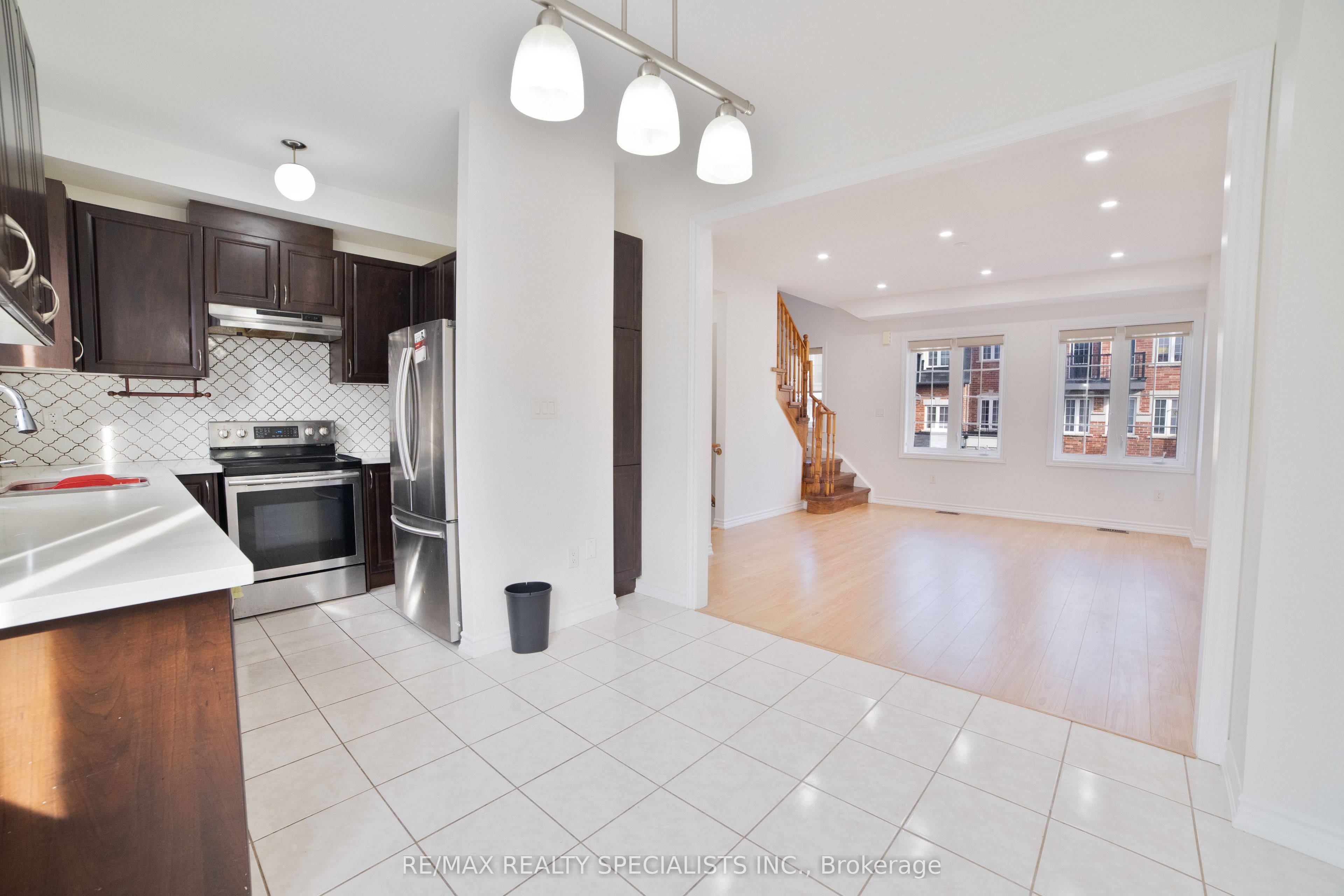 52 Kayak Heights, Brampton 4