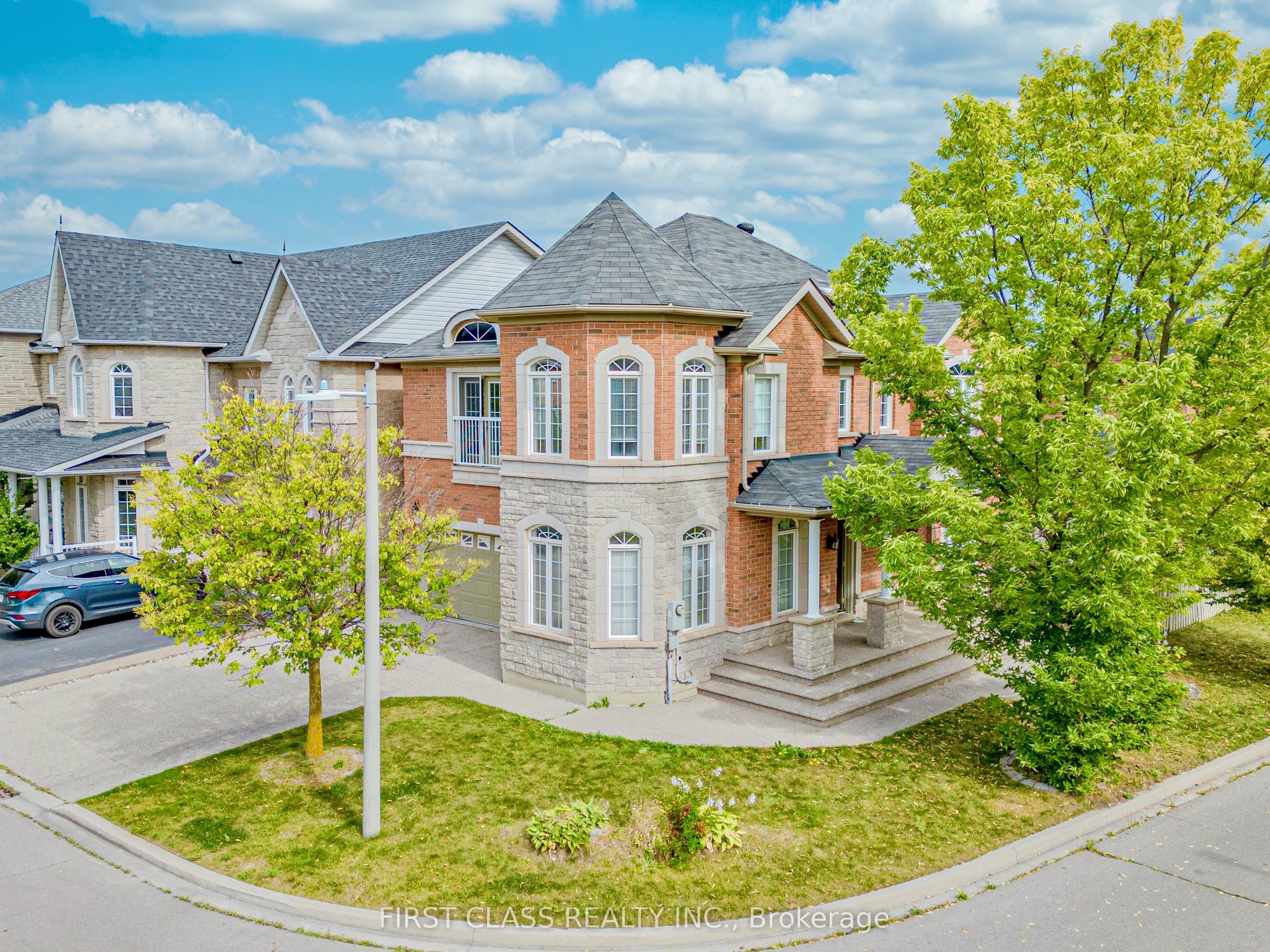 2507 Nichols Drive, Oakville 4