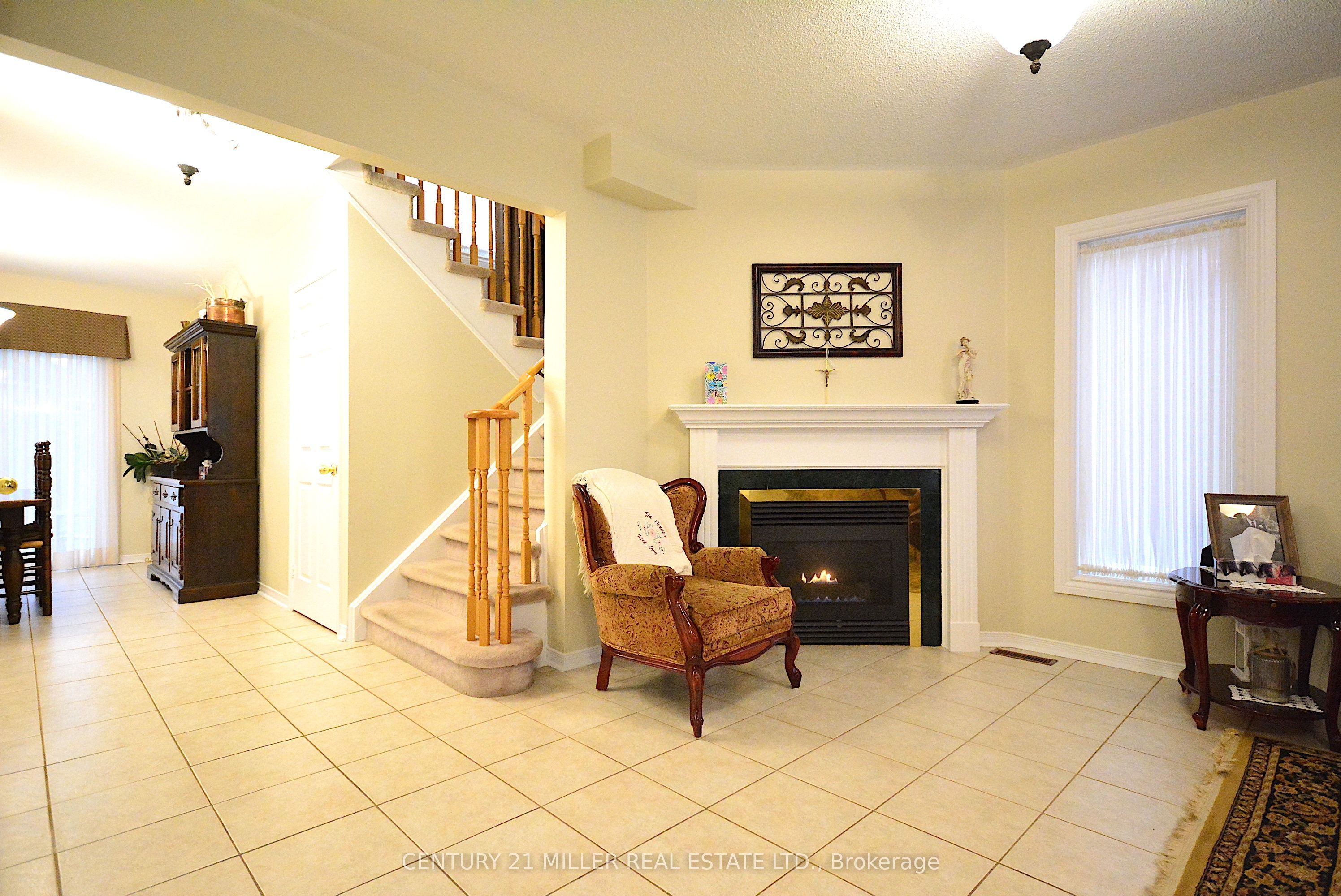 2131 Stillmeadow Road, Oakville 4