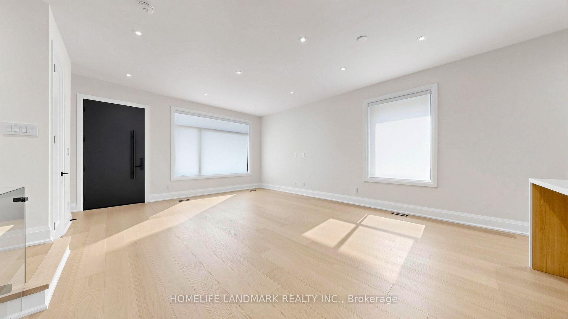 Unit Unit A - 750 Glengrove Avenue W, North York 5