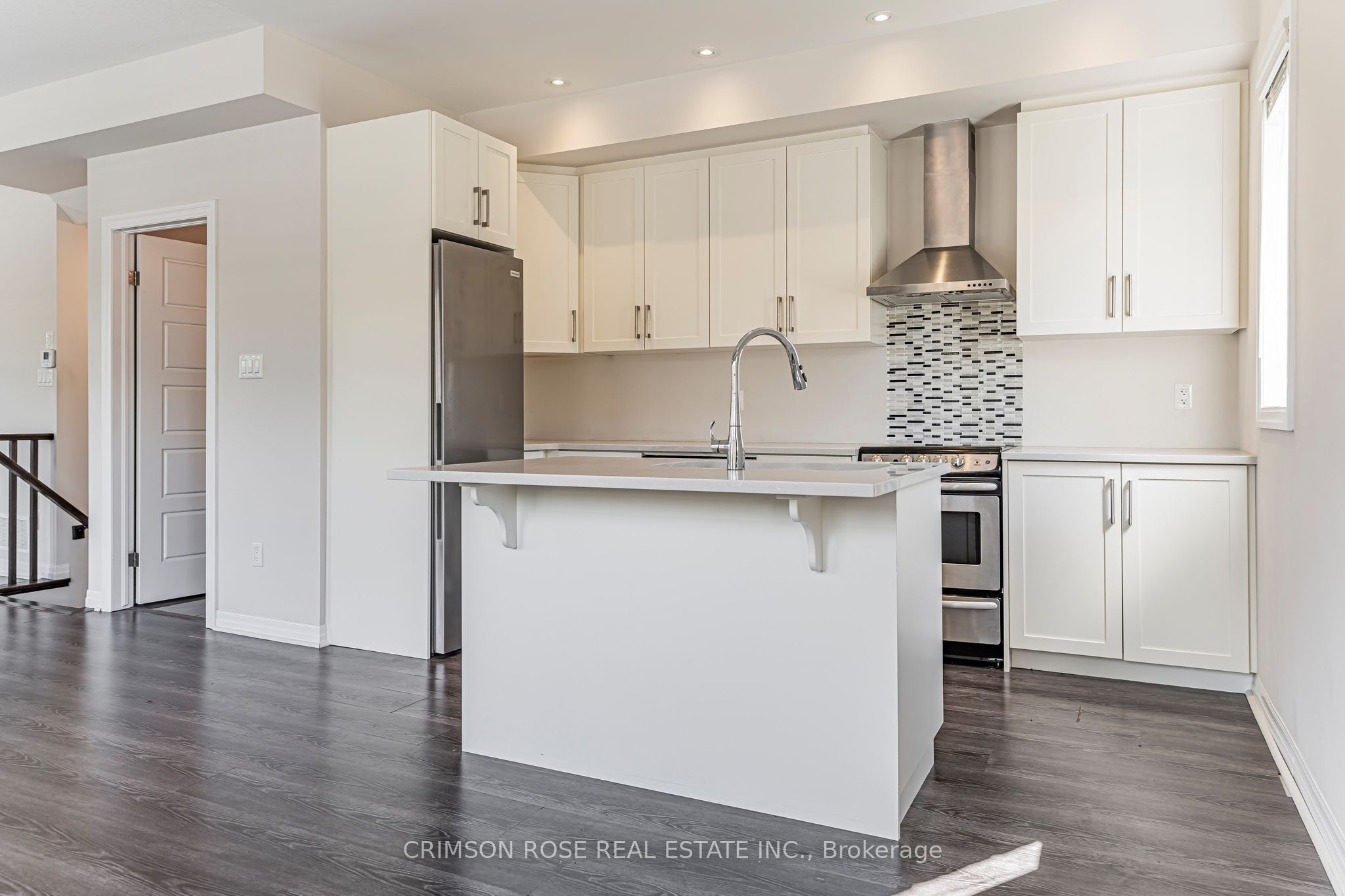 Unit 10 - 70 Plains Road W, Burlington 5