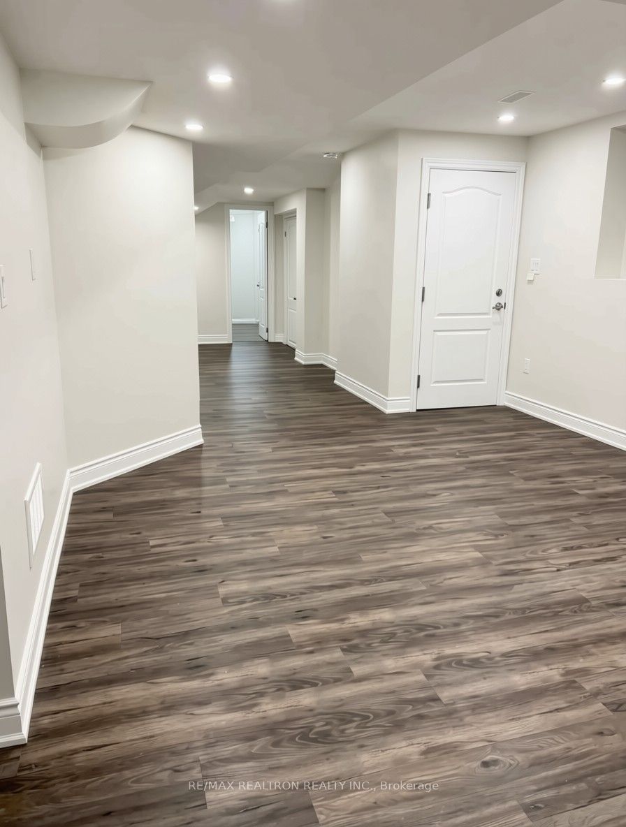 33 Raccoon Street, Brampton 3
