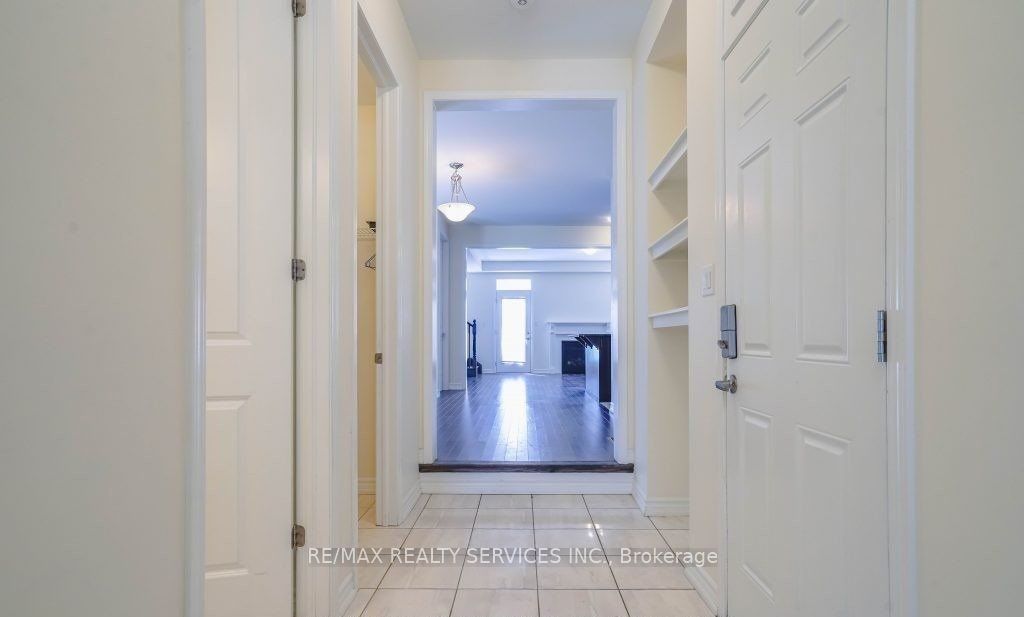 4 Divers Road, Brampton 4