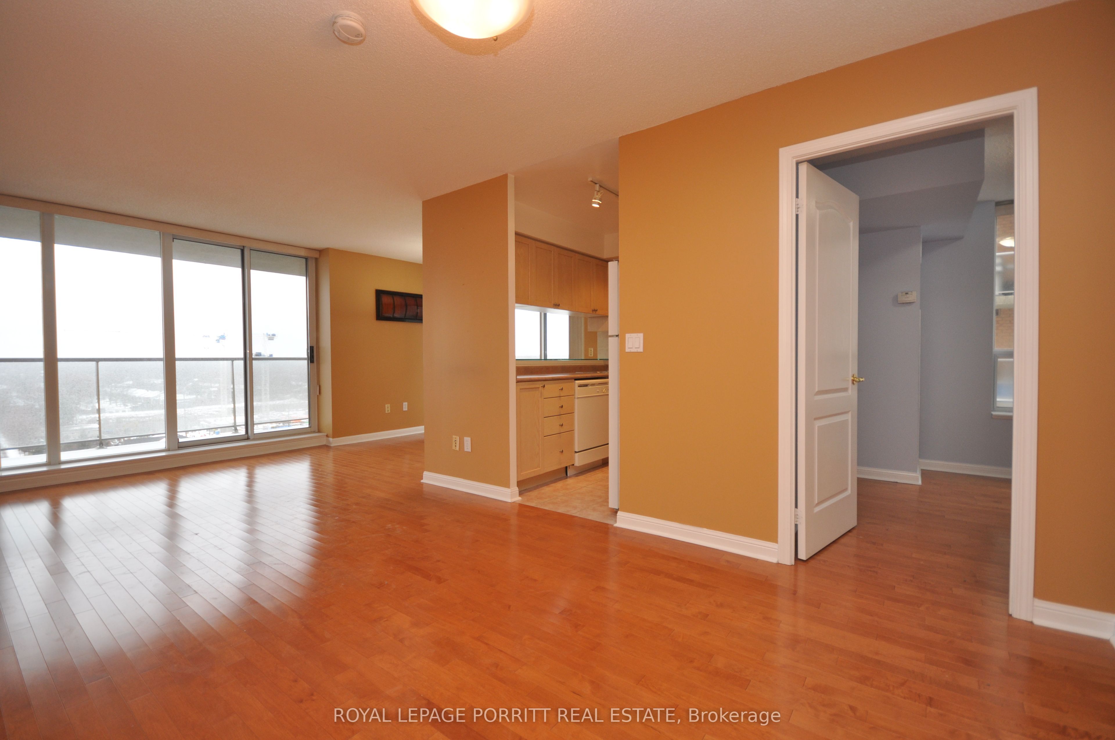 Unit 901 - 1140 Parkwest Place, Mississauga 5