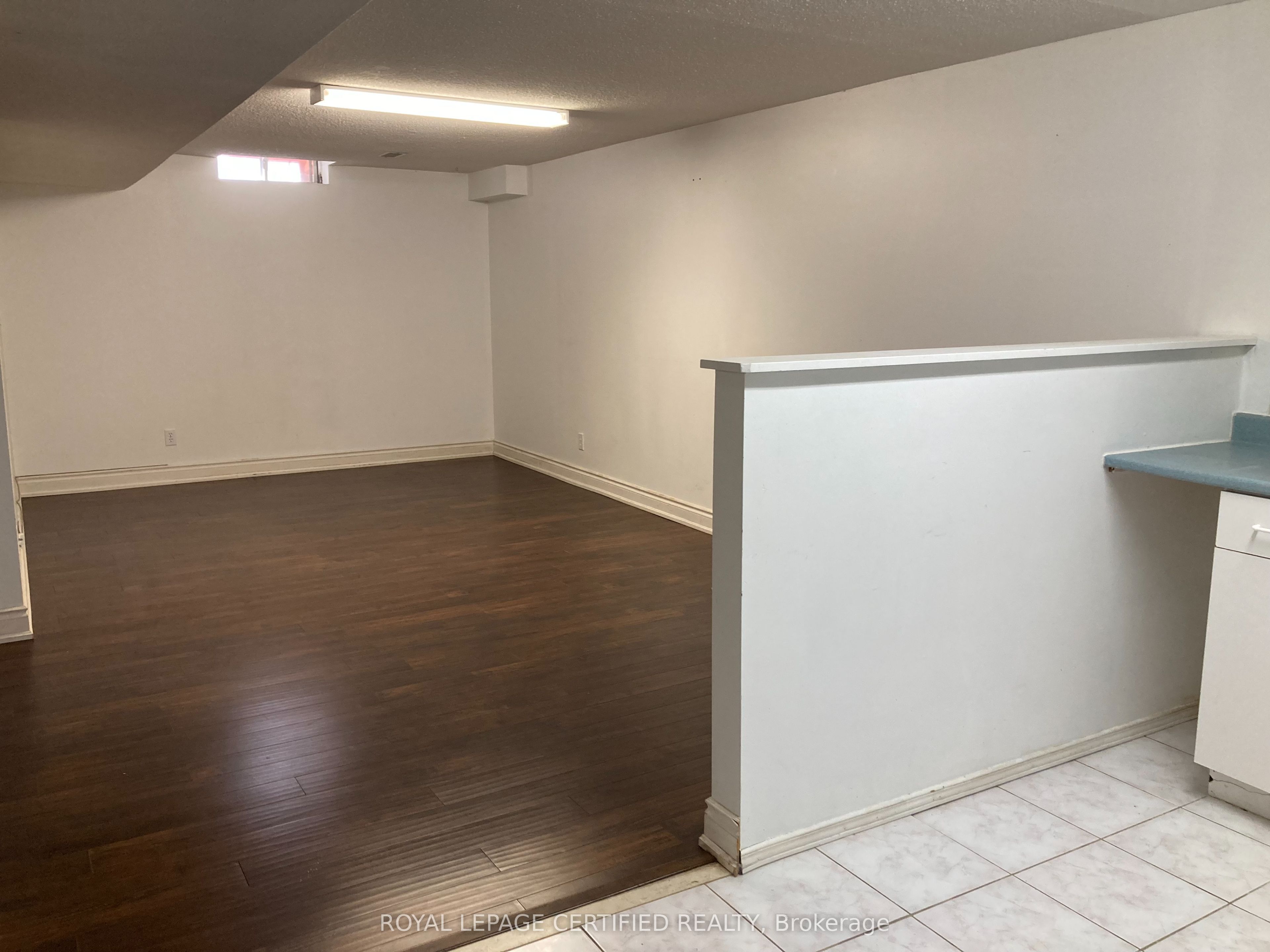 Unit Bsmt - 5480 Whitehorn Avenue, Mississauga 4